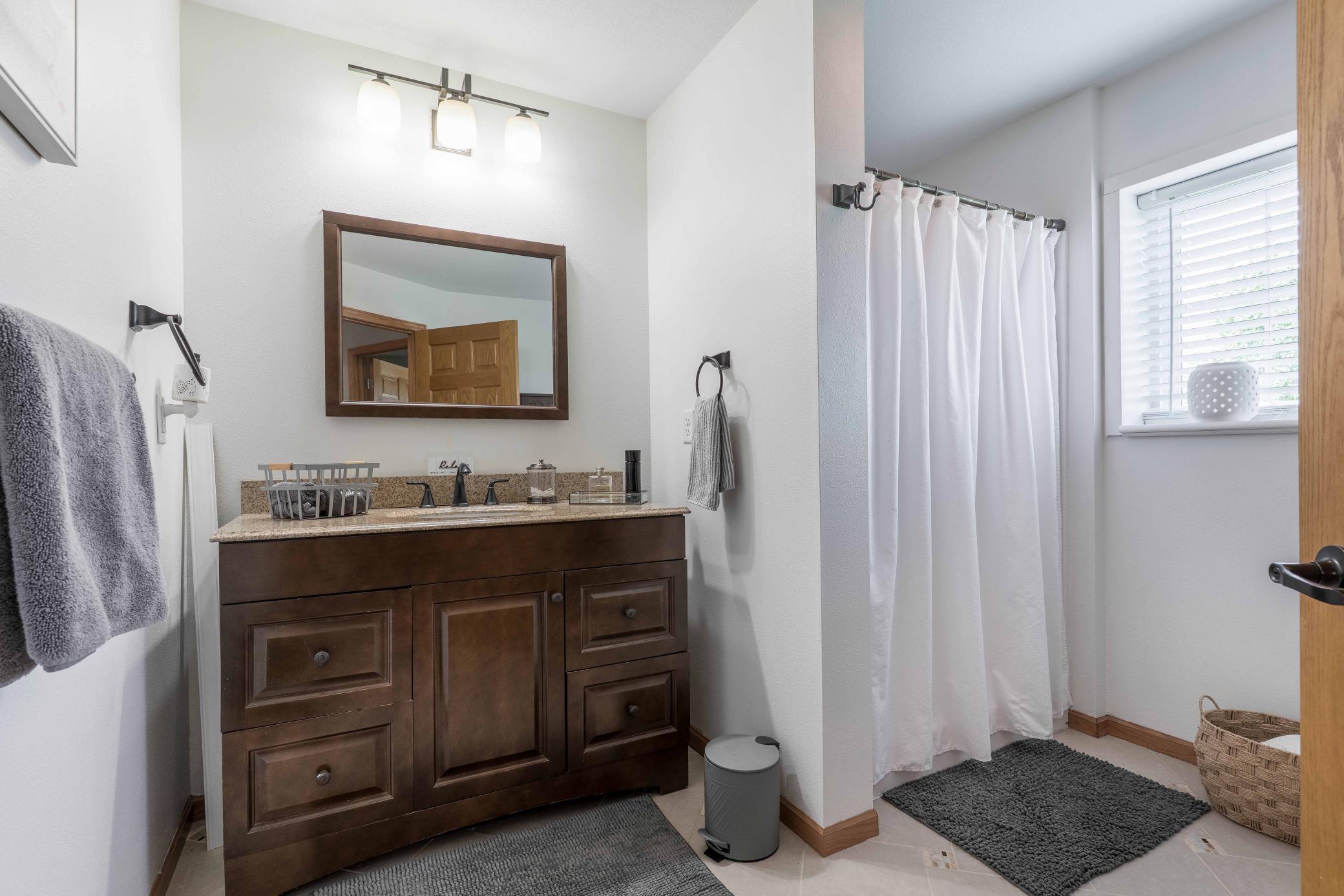 2011 single family home for sale at 403 W Prairie Avenue in Elizabeth, MN — 2 bed, 2 bath (photo 13 of 30)