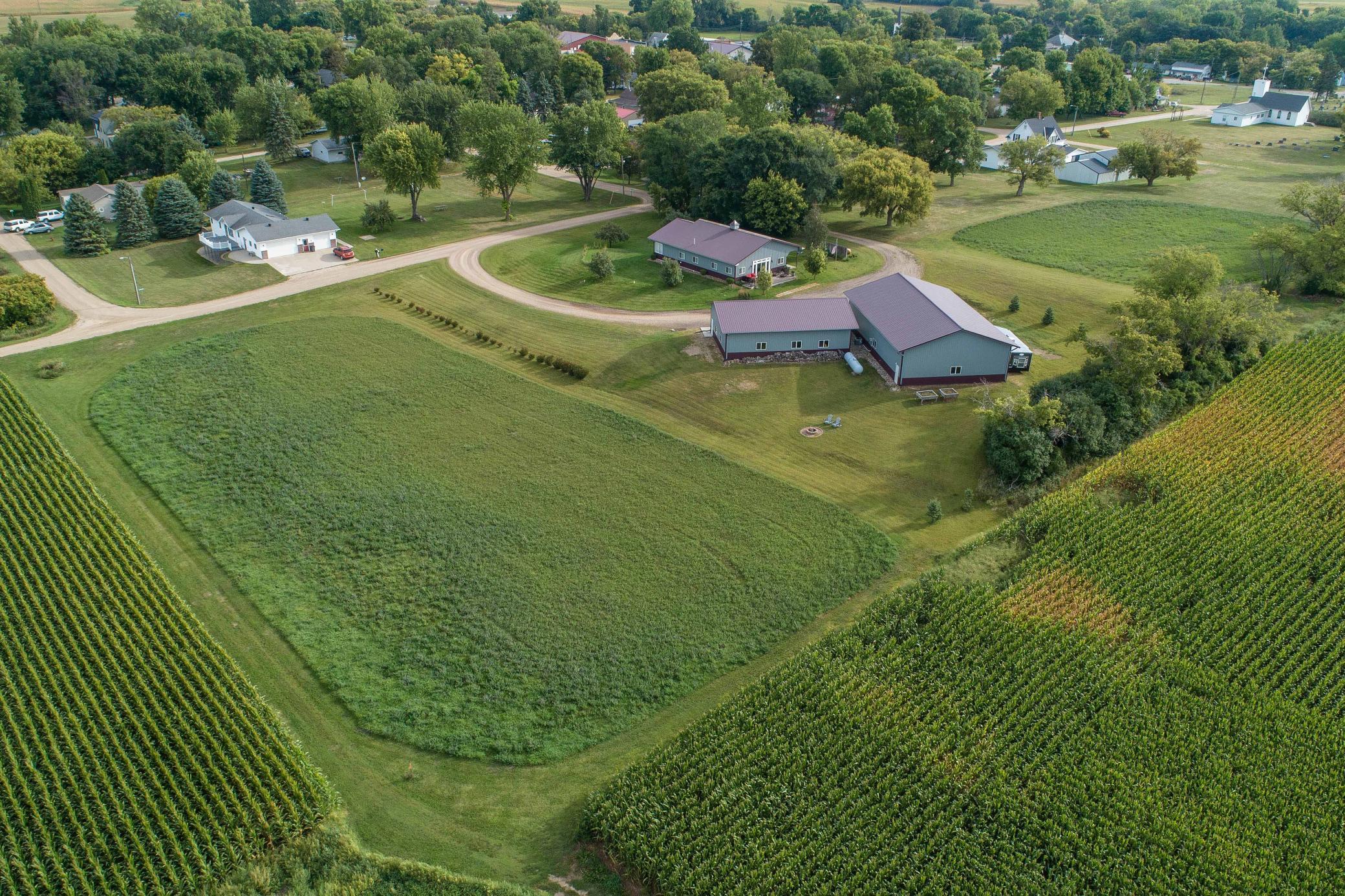 2011 single family home for sale at 403 W Prairie Avenue in Elizabeth, MN — 2 bed, 2 bath (photo 25 of 30)