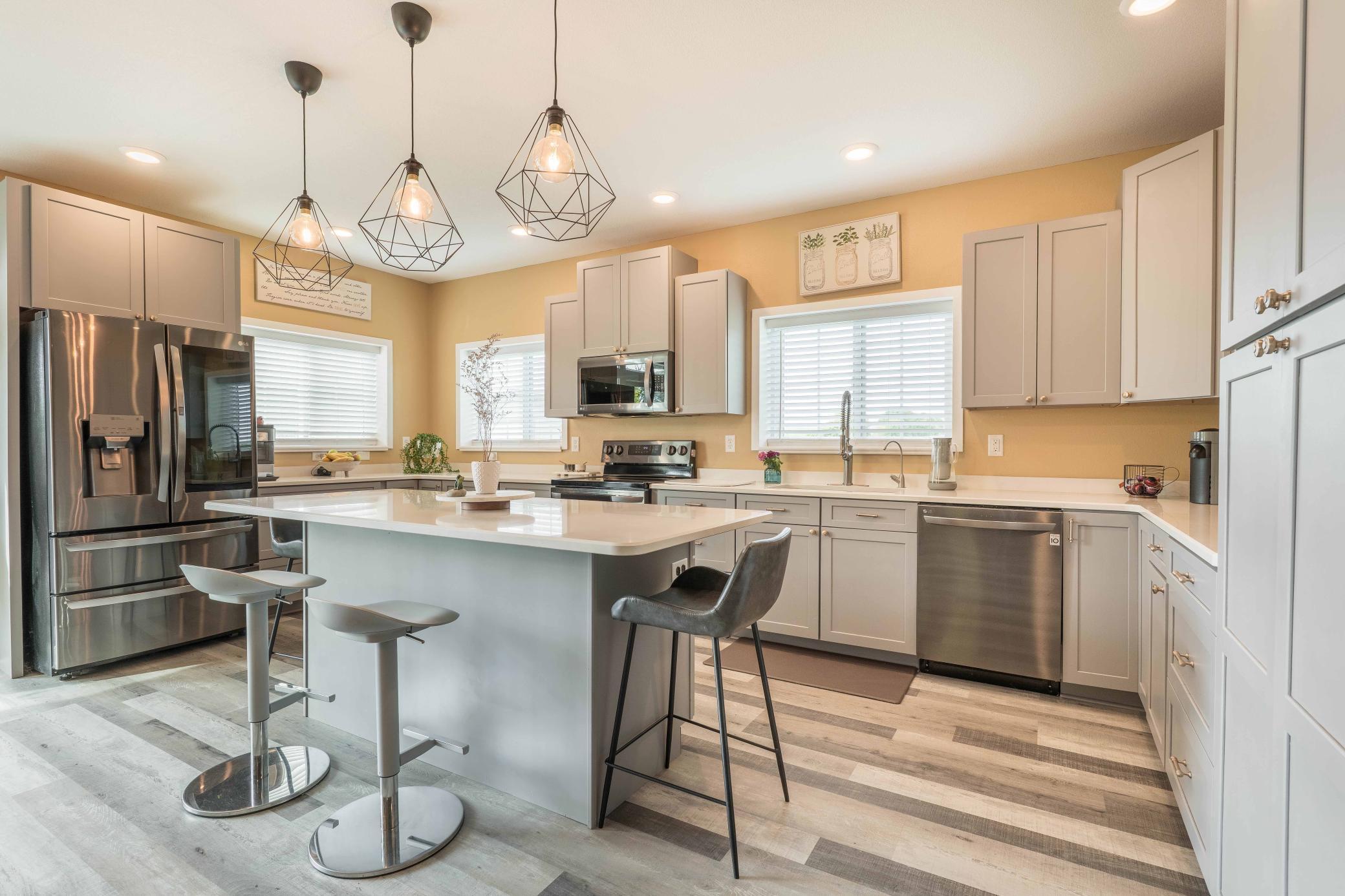 2011 single family home for sale at 403 W Prairie Avenue in Elizabeth, MN — 2 bed, 2 bath (photo 8 of 30)