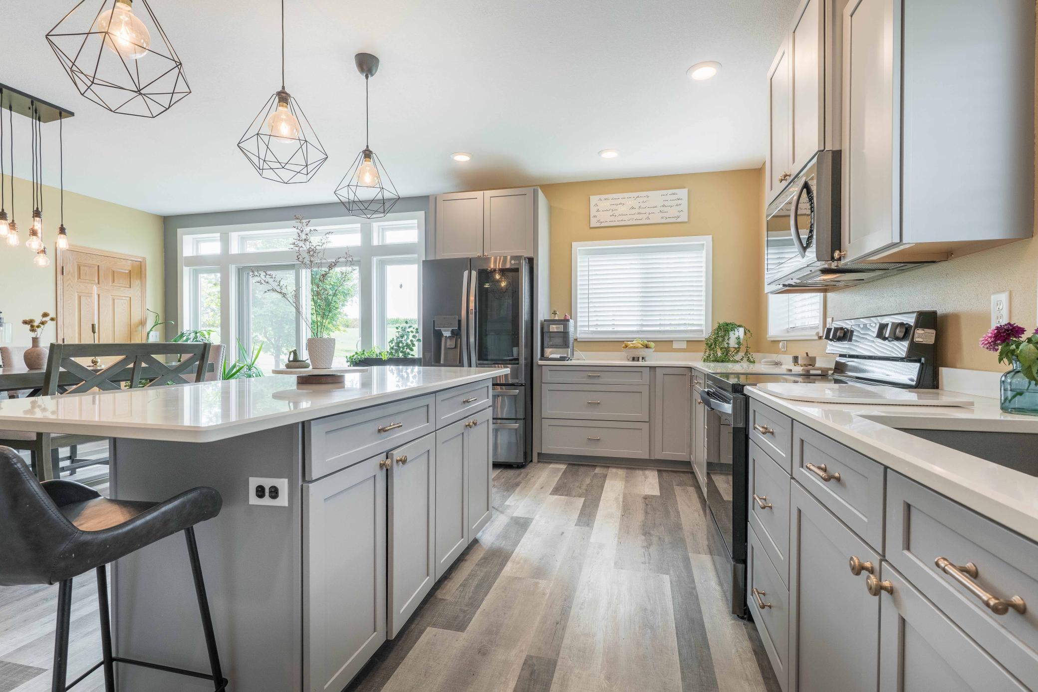 2011 single family home for sale at 403 W Prairie Avenue in Elizabeth, MN — 2 bed, 2 bath (photo 9 of 30)