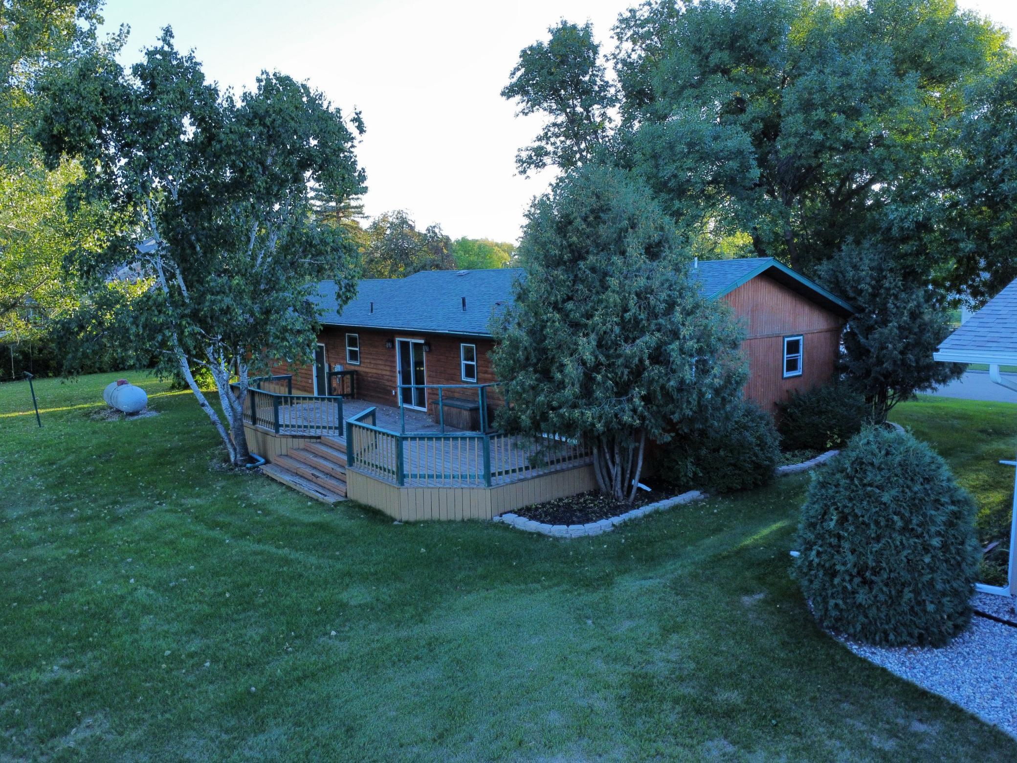 1968 single family home for sale at 504 E Franklin Avenue in Kennedy, MN — 3 bed, 2 bath (photo 14 of 24)