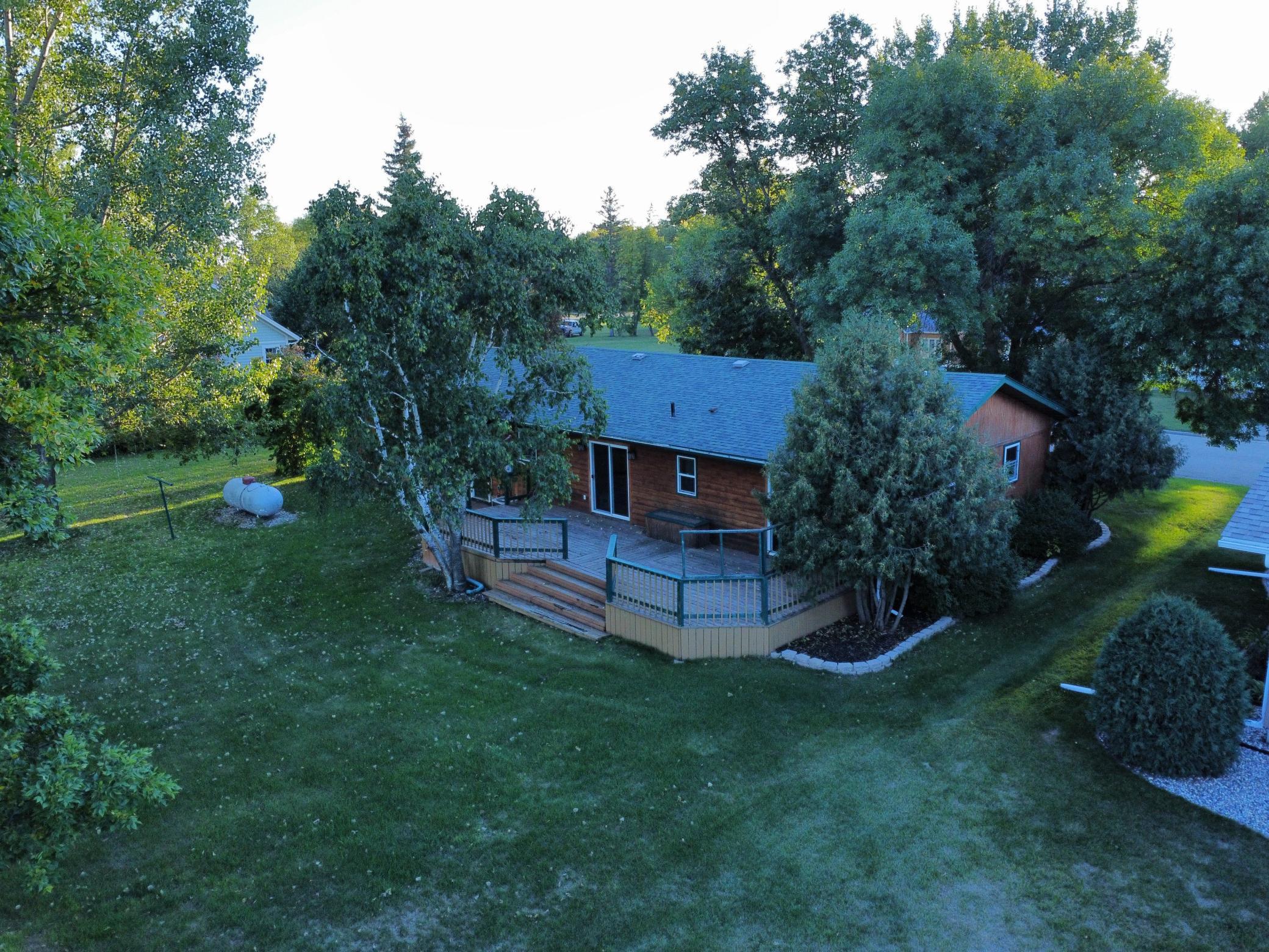 1968 single family home for sale at 504 E Franklin Avenue in Kennedy, MN — 3 bed, 2 bath (photo 15 of 24)