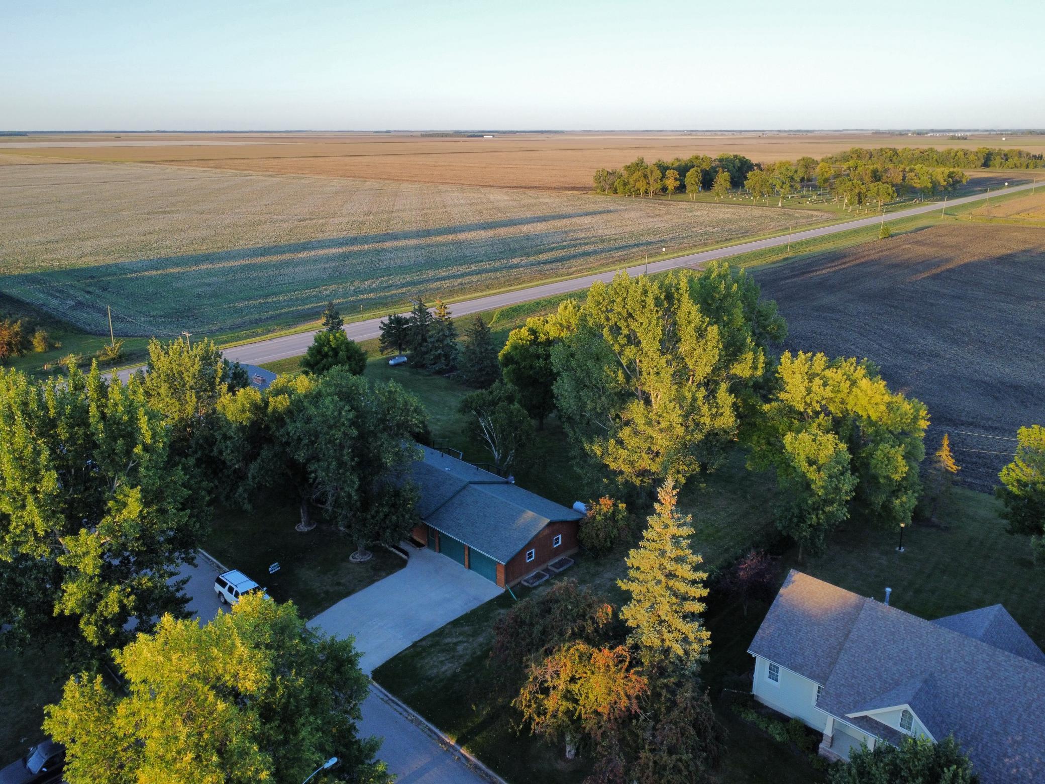 1968 single family home for sale at 504 E Franklin Avenue in Kennedy, MN — 3 bed, 2 bath (photo 23 of 24)