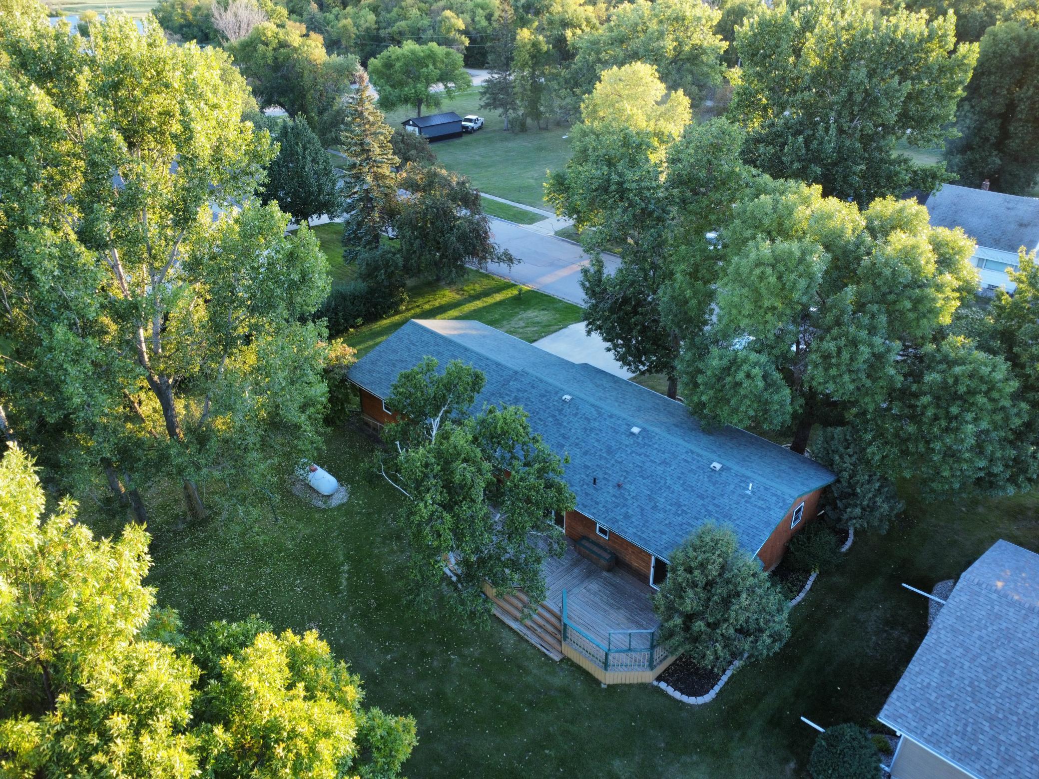 1968 single family home for sale at 504 E Franklin Avenue in Kennedy, MN — 3 bed, 2 bath (photo 9 of 24)