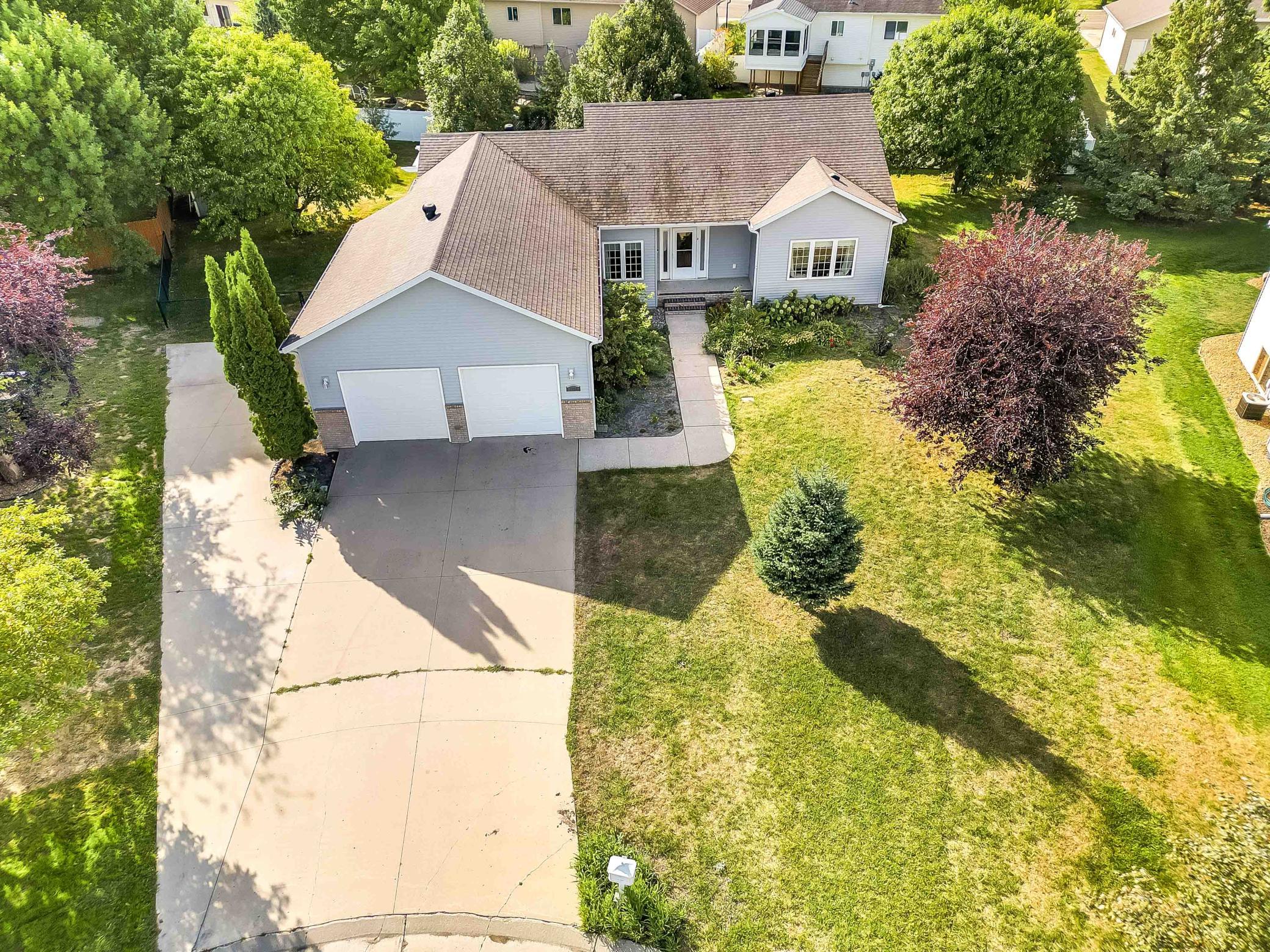 1999 single family home for sale at 1928 33rd Street S in Moorhead, MN — 5 bed, 3 bath (photo 46 of 46)