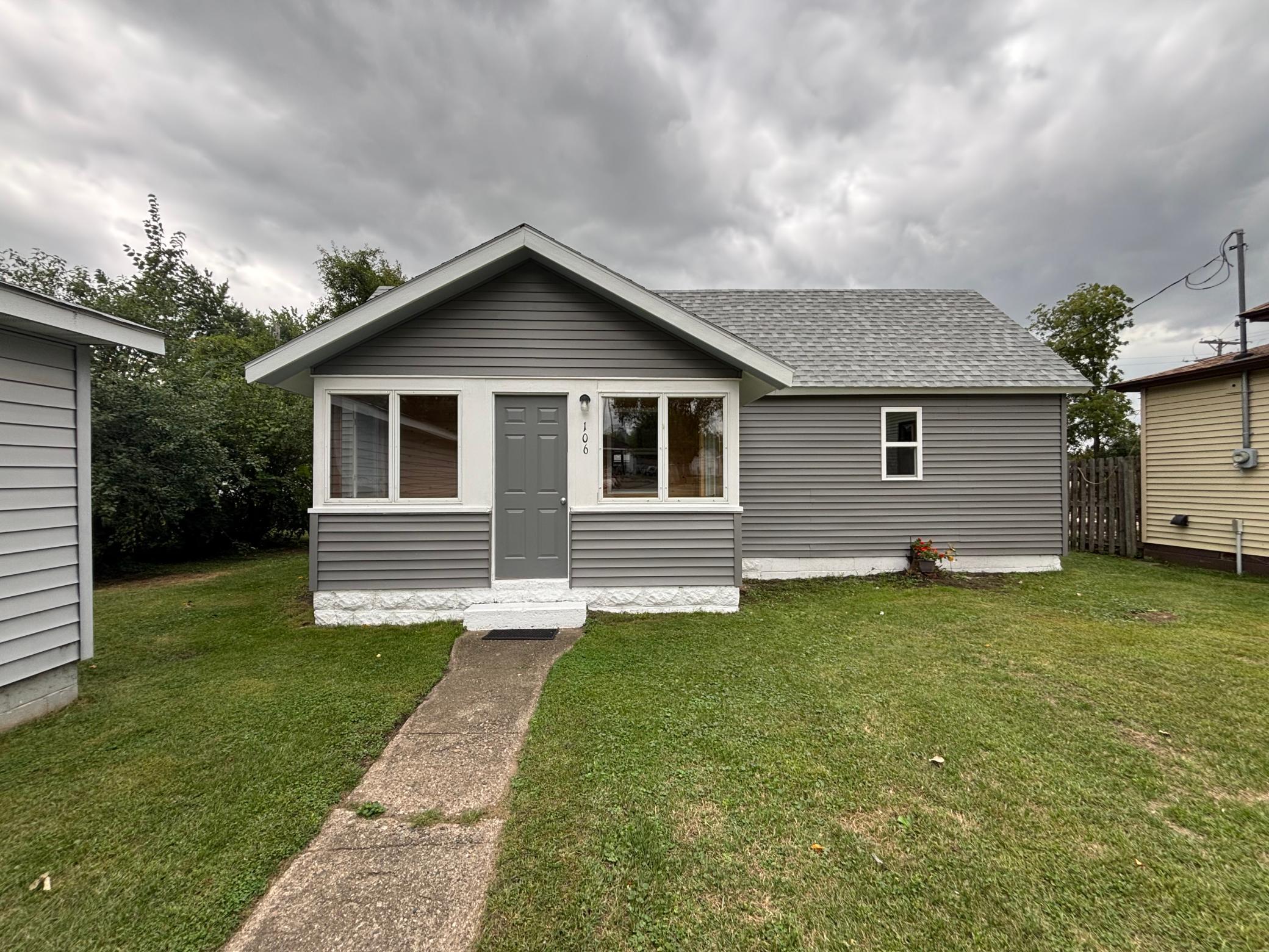 1905 single family home for sale at 106 South Street W in Eagle Bend, MN — 1 bed, 1 bath (photo 2 of 26)