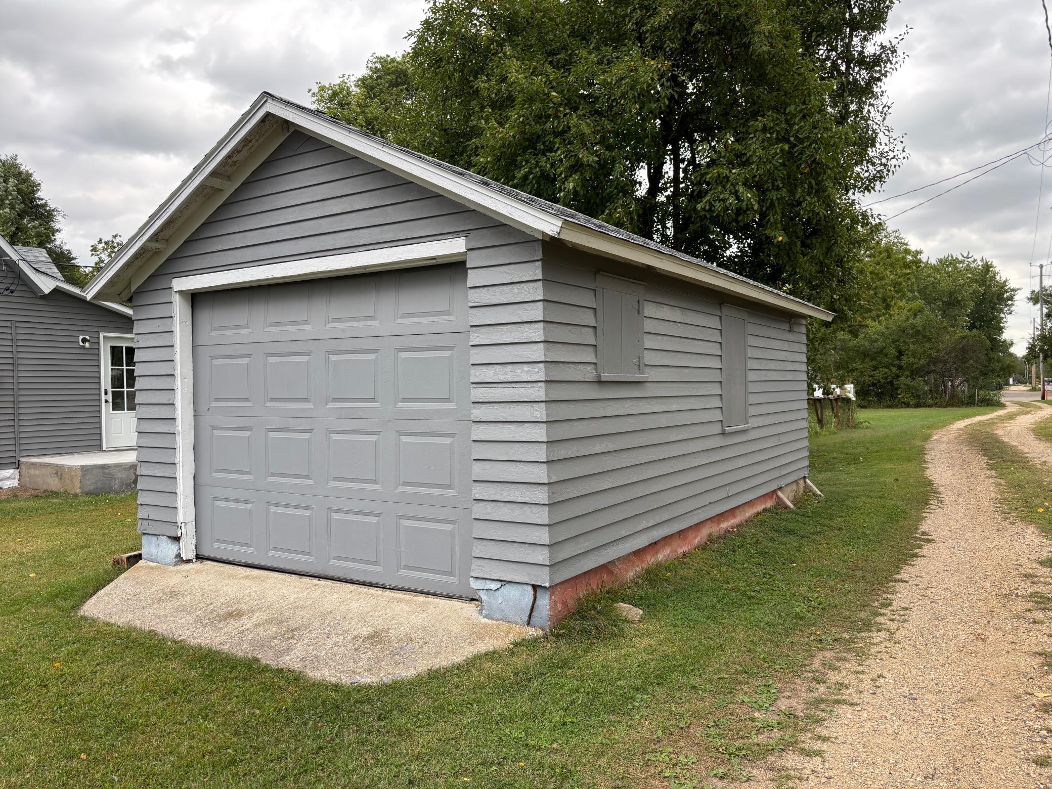 1905 single family home for sale at 106 South Street W in Eagle Bend, MN — 1 bed, 1 bath (photo 20 of 26)
