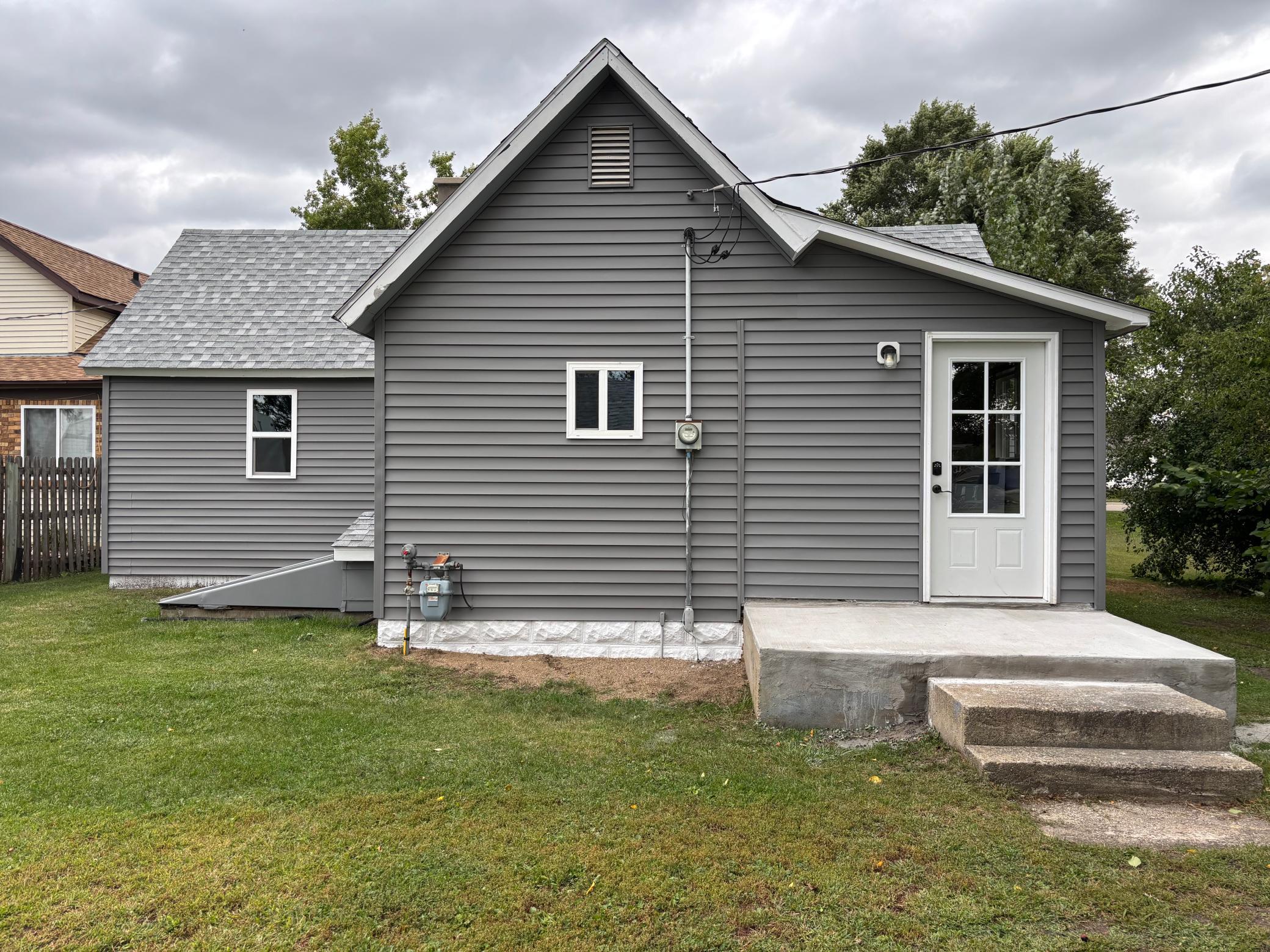 1905 single family home for sale at 106 South Street W in Eagle Bend, MN — 1 bed, 1 bath (photo 3 of 26)