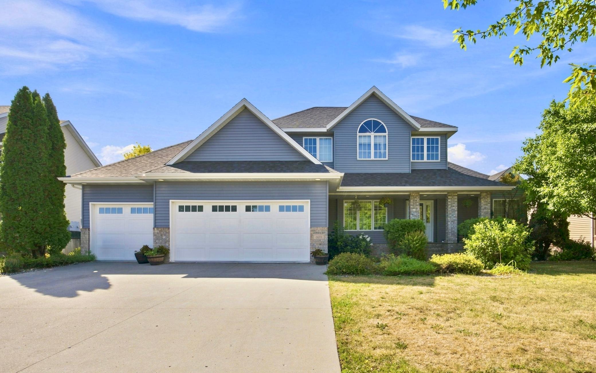 2006 single family home for sale at 609 Lexington Lane in Moorhead, MN — 6 bed, 4 bath