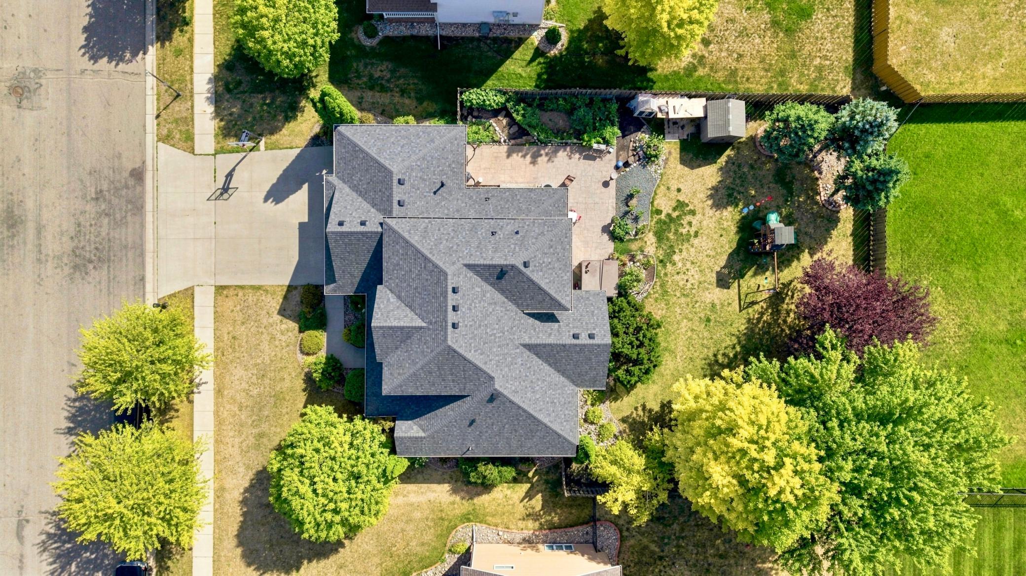 2006 single family home for sale at 609 Lexington Lane in Moorhead, MN — 6 bed, 4 bath (photo 29 of 37)