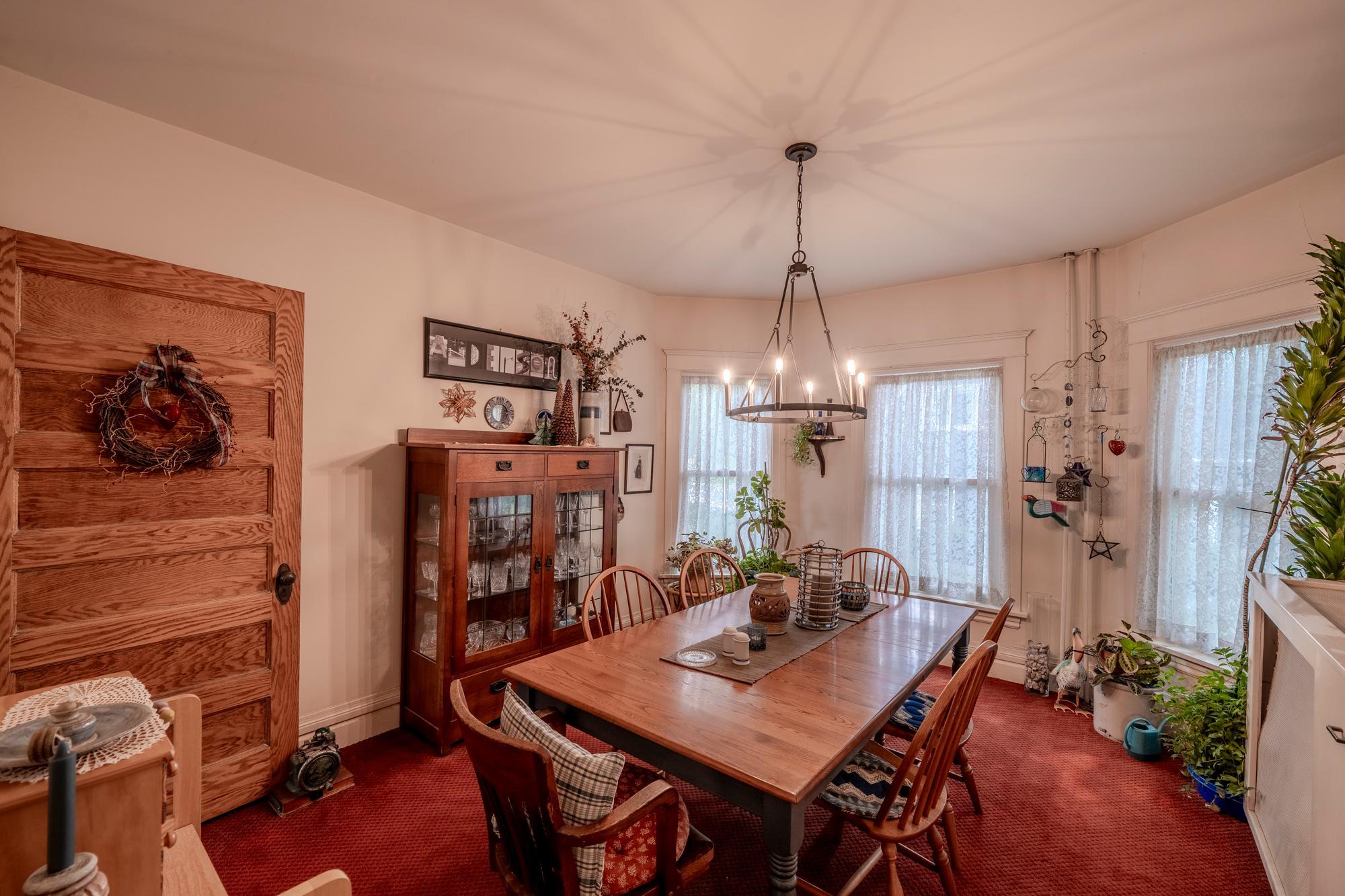 1910 single family home for sale at 1128 Summit Avenue in Detroit Lakes, MN — 4 bed, 3 bath (photo 8 of 44)
