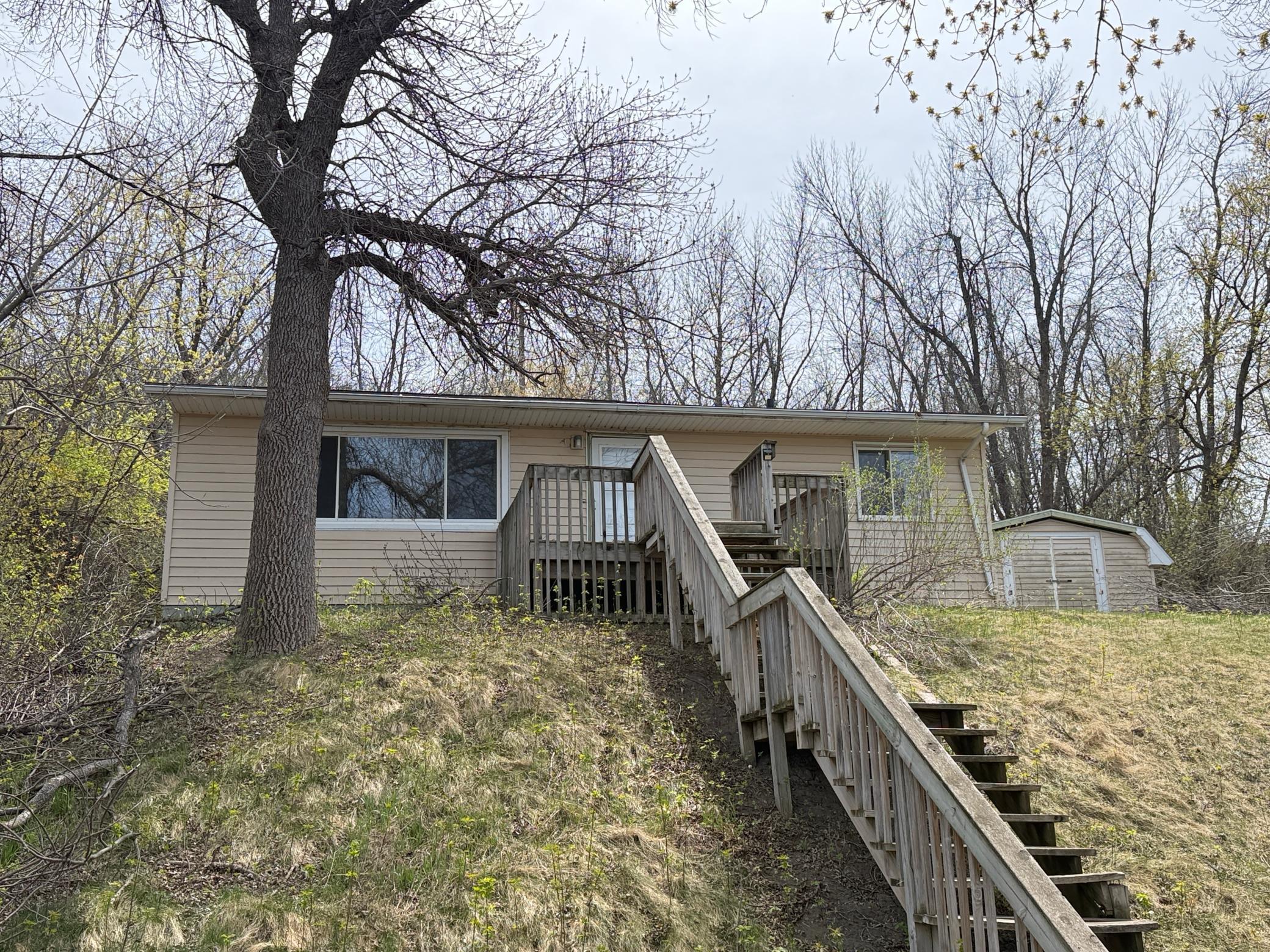 1960 single family home for sale at 622 Valley Avenue SE in Valley City, ND — 3 bed, 1 bath