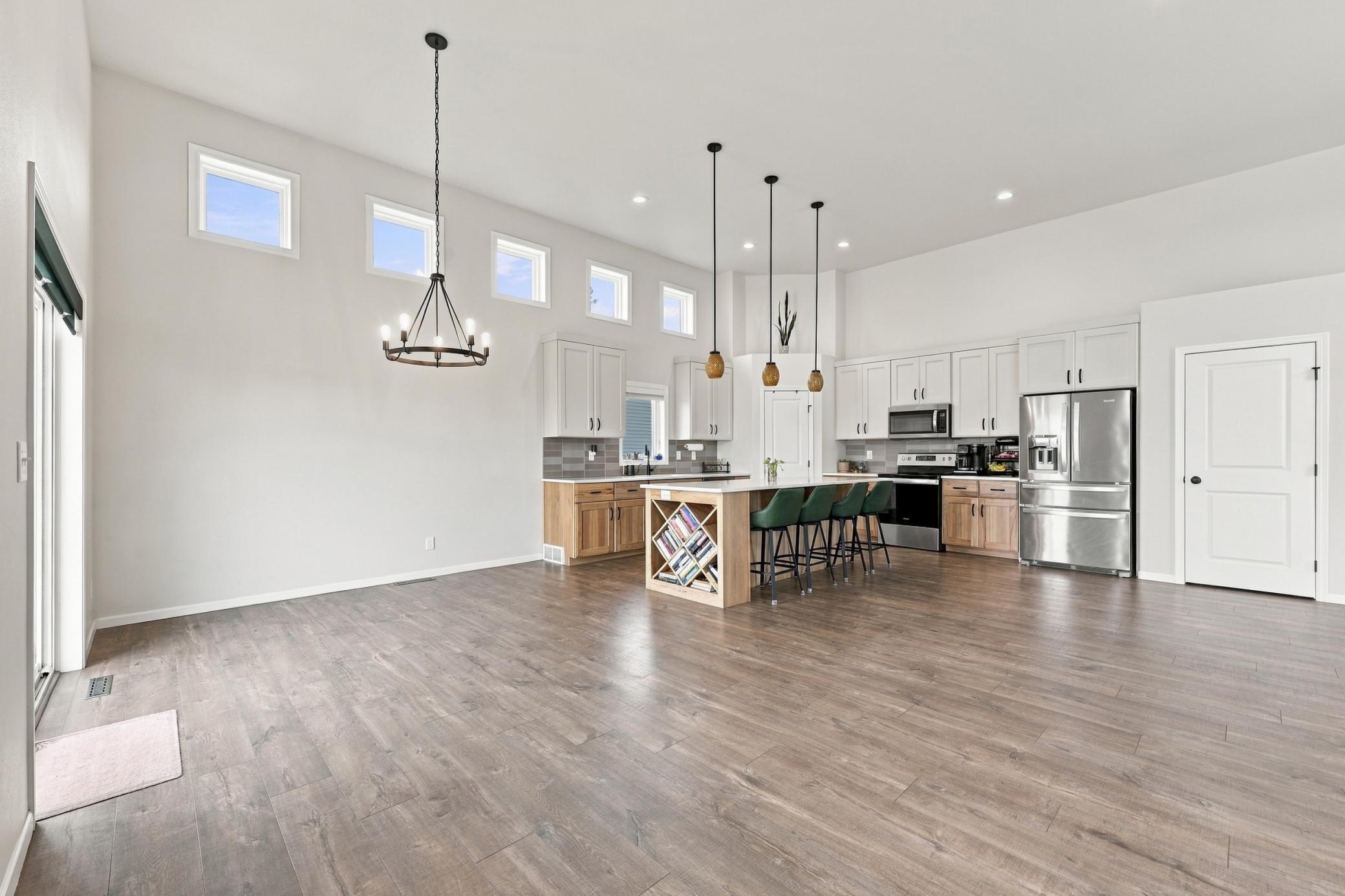 2021 single family home for sale at 7671 Cub Creek Way in Horace, ND — 4 bed, 3 bath (photo 13 of 36)