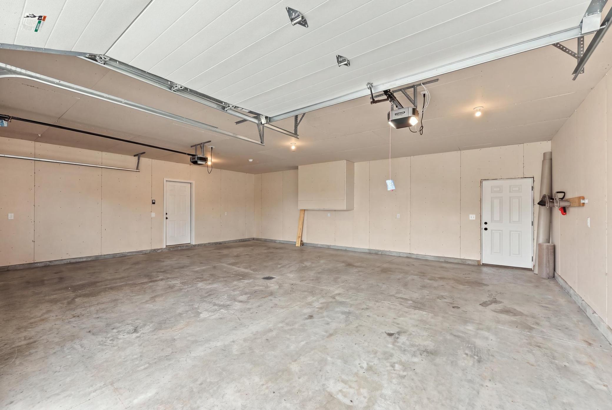2021 single family home for sale at 7671 Cub Creek Way in Horace, ND — 4 bed, 3 bath (photo 32 of 36)