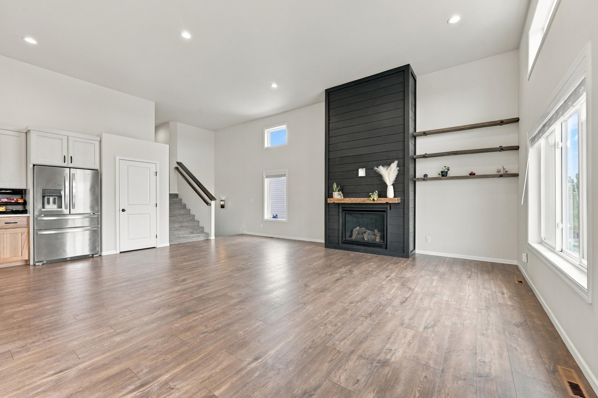 2021 single family home for sale at 7671 Cub Creek Way in Horace, ND — 4 bed, 3 bath (photo 7 of 36)