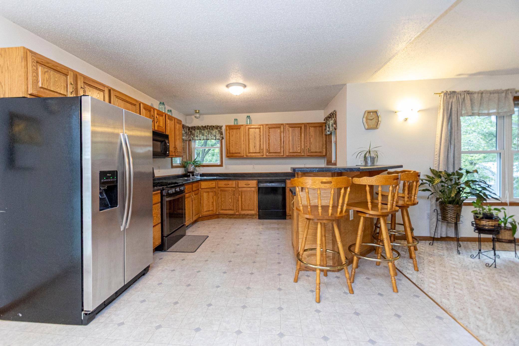 2002 single family home for sale at 358 2nd Street in Miltona, MN — 4 bed, 3 bath (photo 7 of 53)