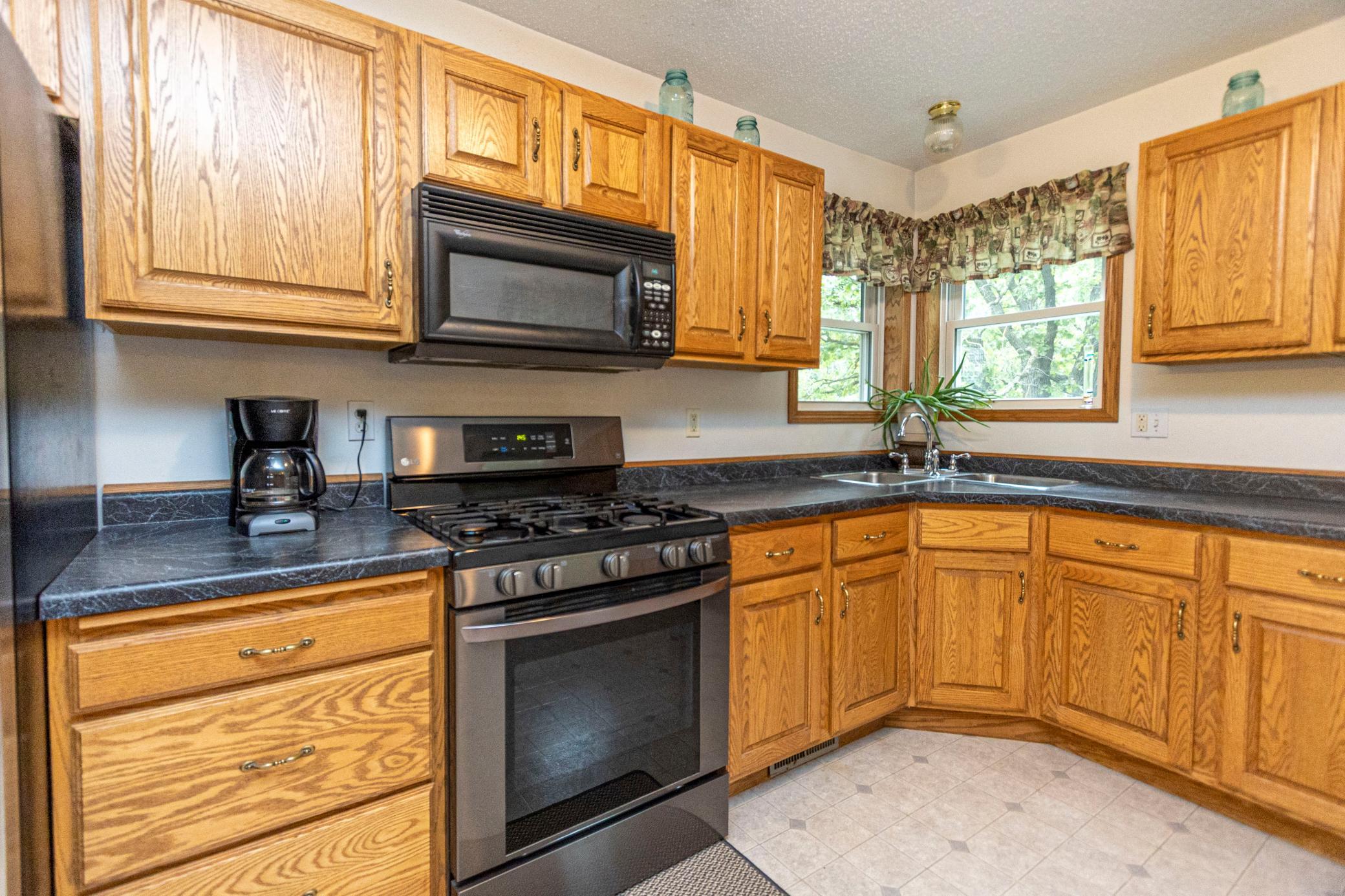 2002 single family home for sale at 358 2nd Street in Miltona, MN — 4 bed, 3 bath (photo 9 of 53)