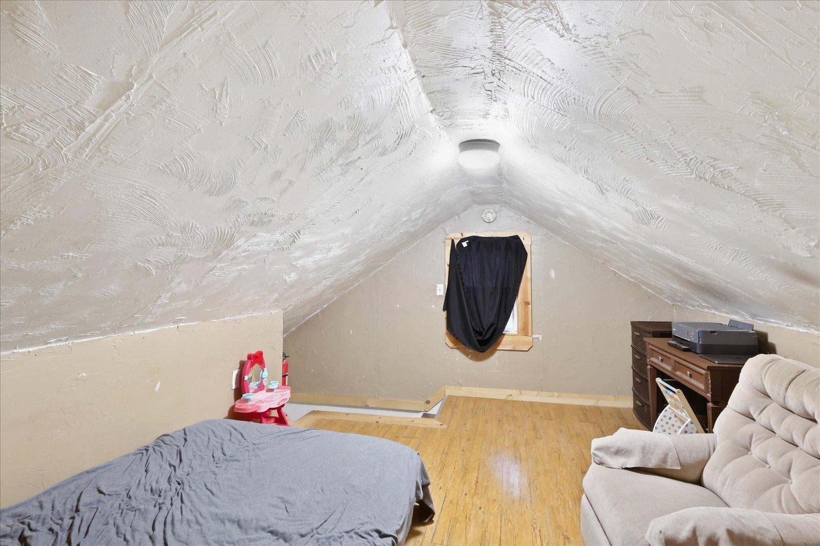 1945 single family home for sale at 309 SW 10th Avenue in Grand Rapids, MN — 2 bed, 2 bath (photo 11 of 29)