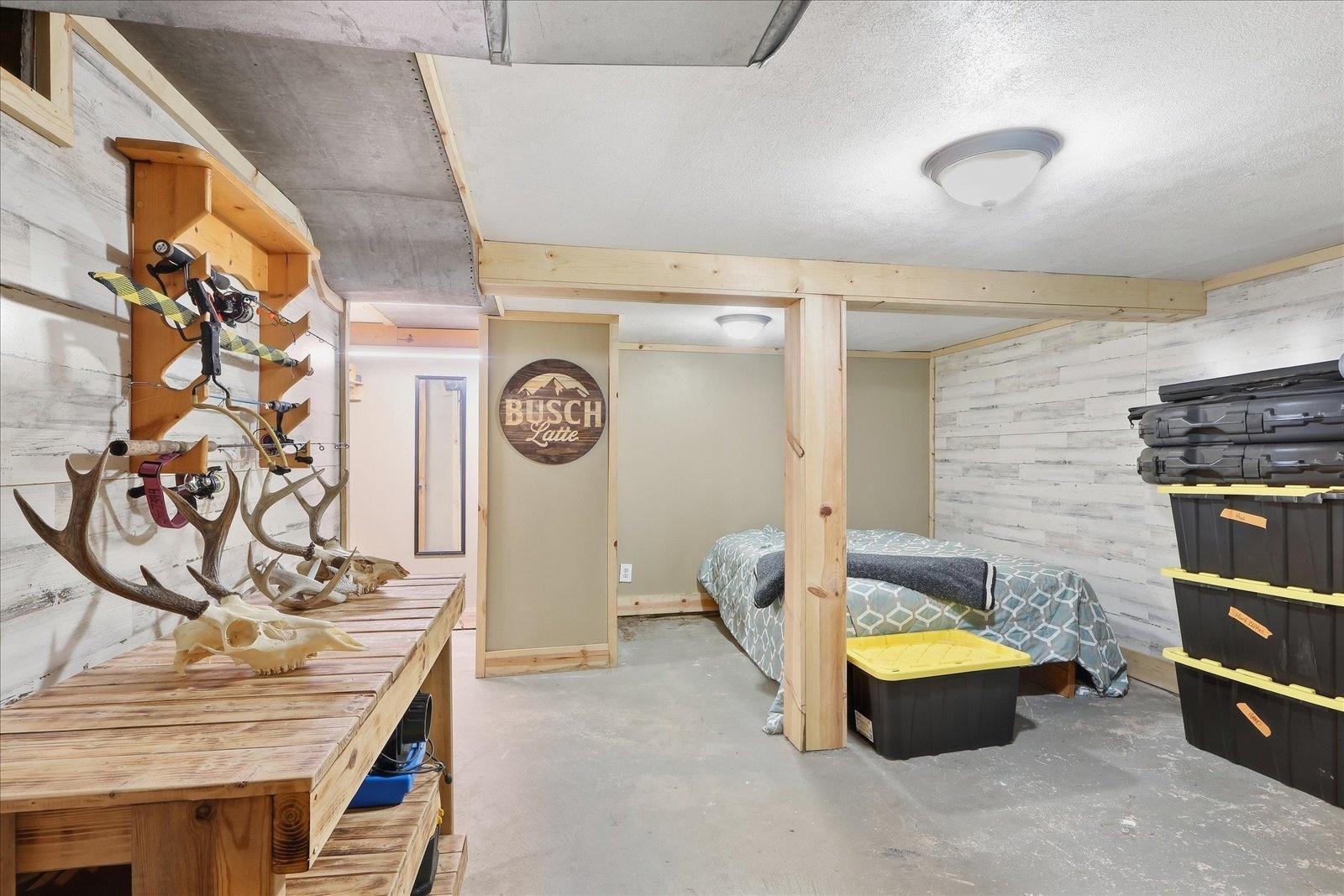 1945 single family home for sale at 309 SW 10th Avenue in Grand Rapids, MN — 2 bed, 2 bath (photo 15 of 29)