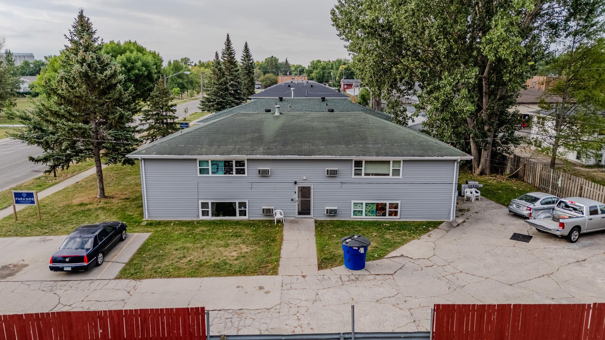 1963 home for sale at 917 19th Street S in Moorhead, MN — 12 bed, 4 bath