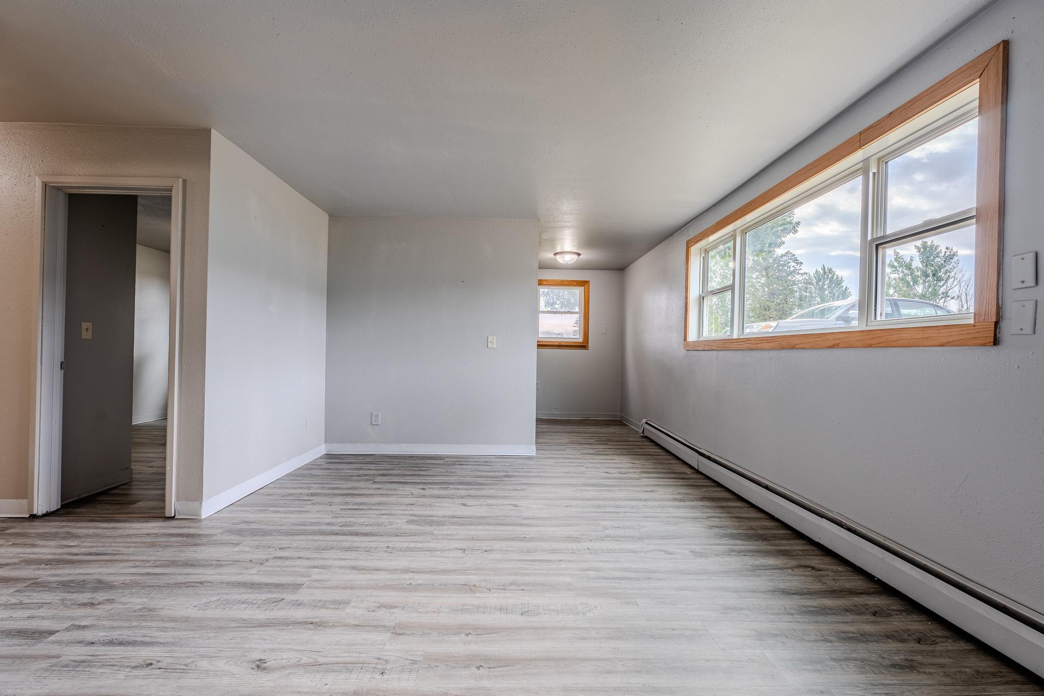 1963 home for sale at 917 19th Street S in Moorhead, MN — 12 bed, 4 bath (photo 22 of 35)