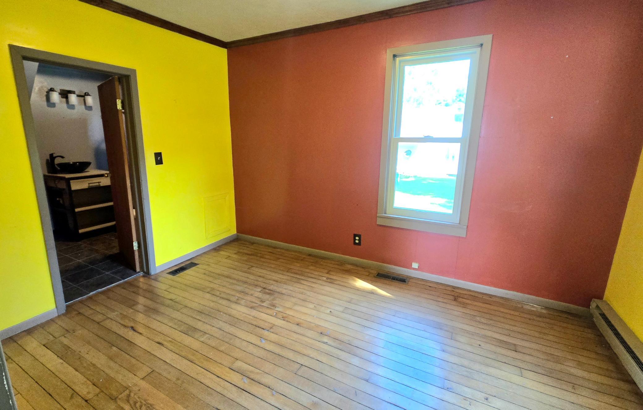 1910 single family home for sale at 125 4th Avenue SE in Clearbrook, MN — 4 bed, 2 bath (photo 12 of 32)