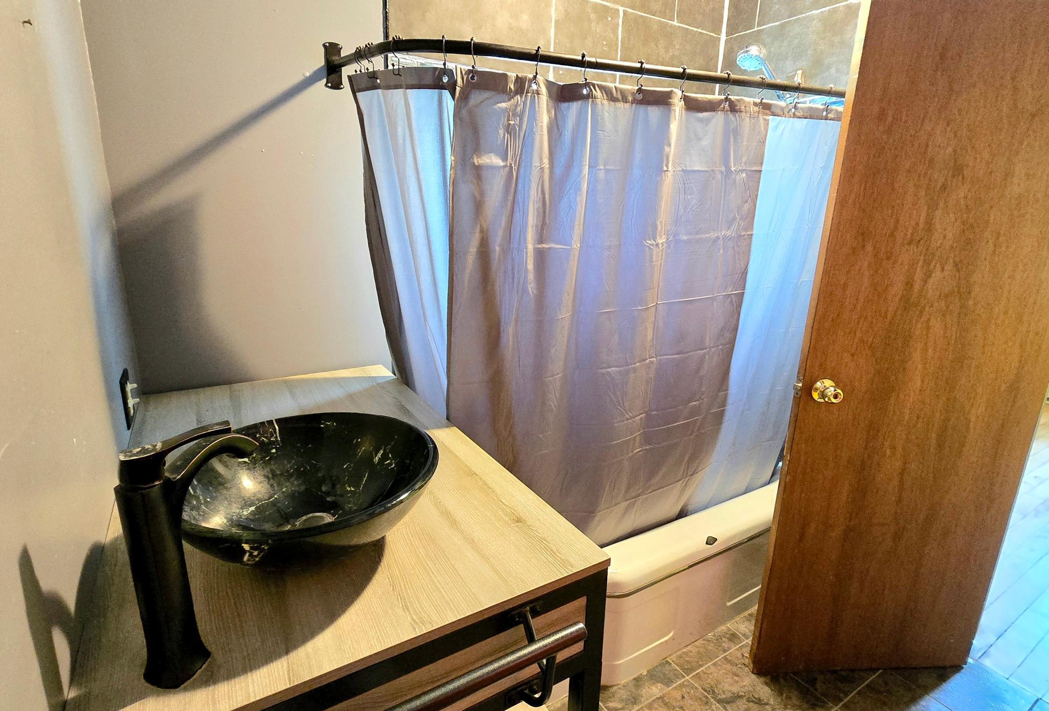 1910 single family home for sale at 125 4th Avenue SE in Clearbrook, MN — 4 bed, 2 bath (photo 14 of 32)