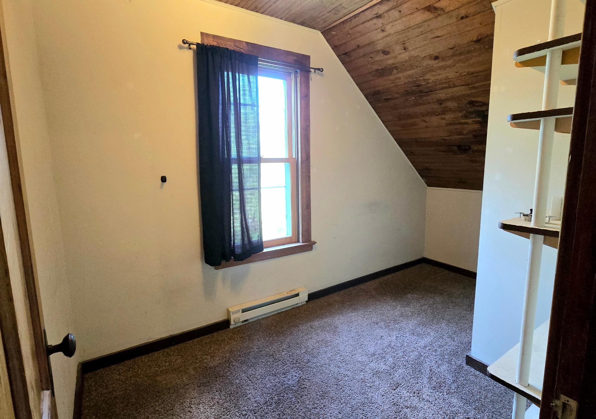 1910 single family home for sale at 125 4th Avenue SE in Clearbrook, MN — 4 bed, 2 bath (photo 21 of 32)