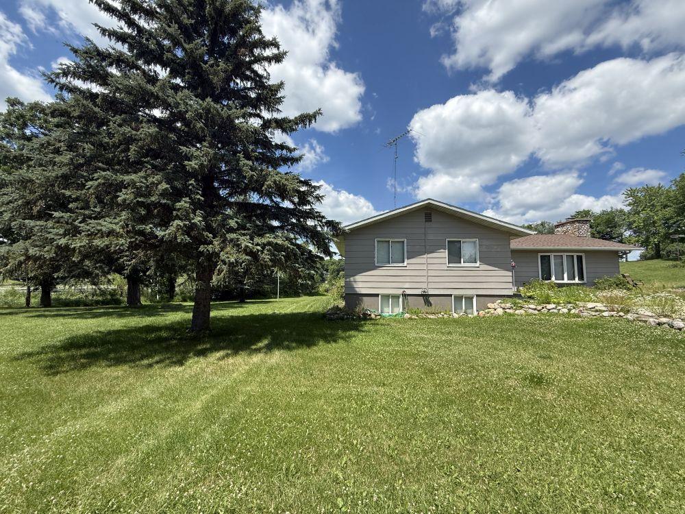 1979 single family home for sale at 29713 Candor Hall Road in Vergas, MN — 2 bed, 2 bath (photo 8 of 43)