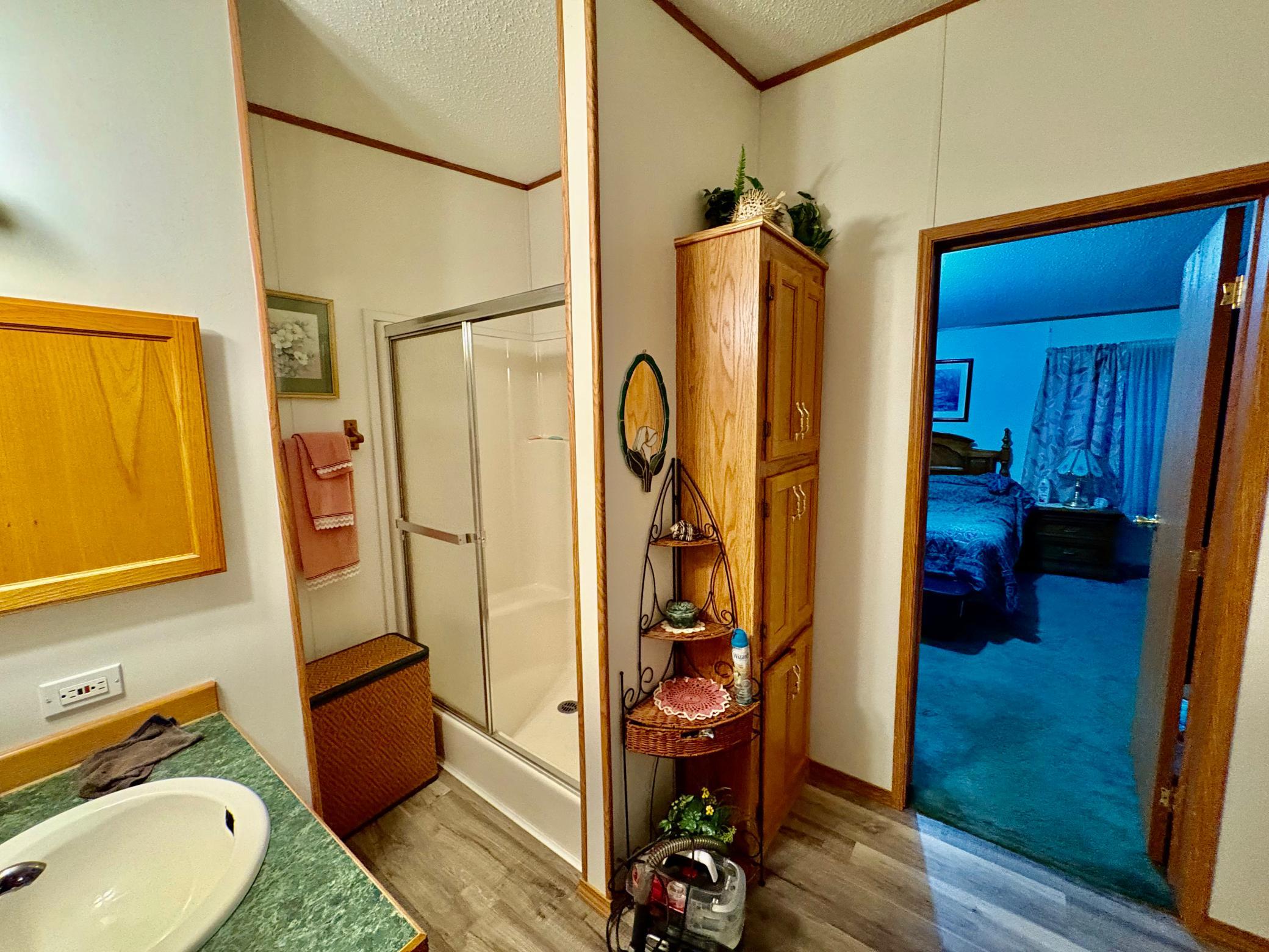 1998 single family home for sale at 2891 State Highway 172 NW in Baudette, MN — 4 bed, 2 bath (photo 23 of 36)