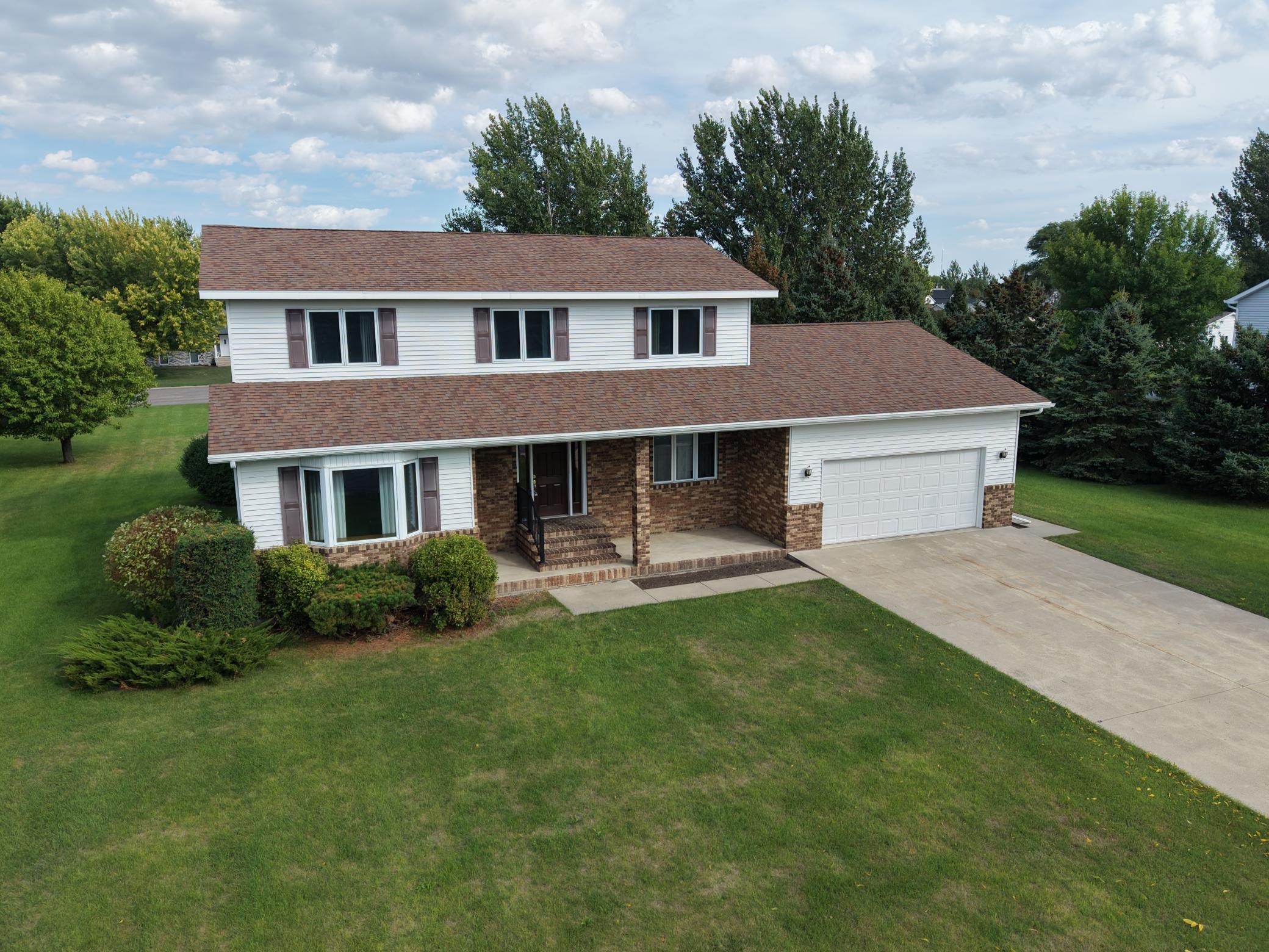1999 single family home for sale at 606 4th Street W in Ada, MN — 4 bed, 2 bath (photo 2 of 49)