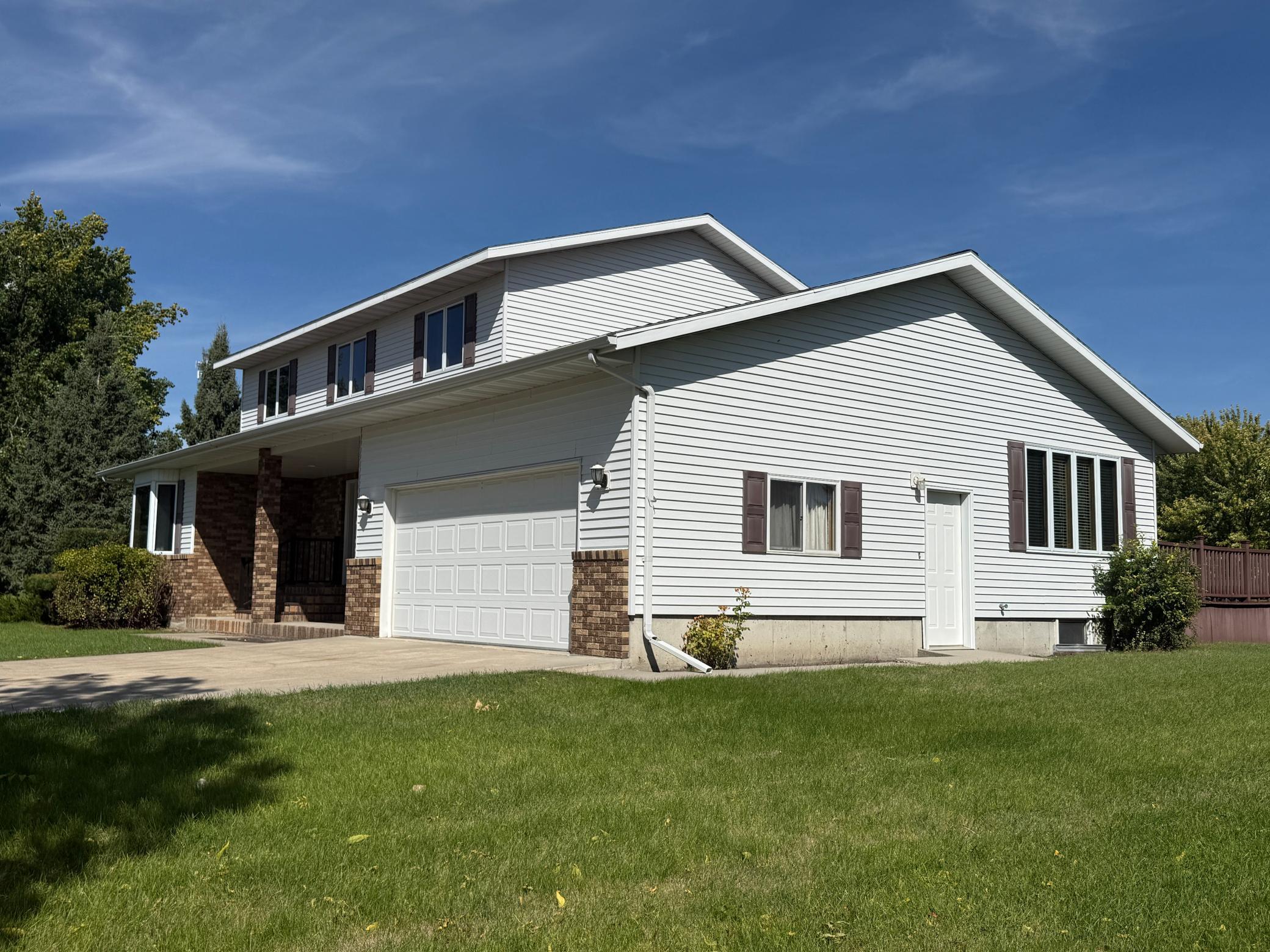 1999 single family home for sale at 606 4th Street W in Ada, MN — 4 bed, 2 bath (photo 12 of 49)