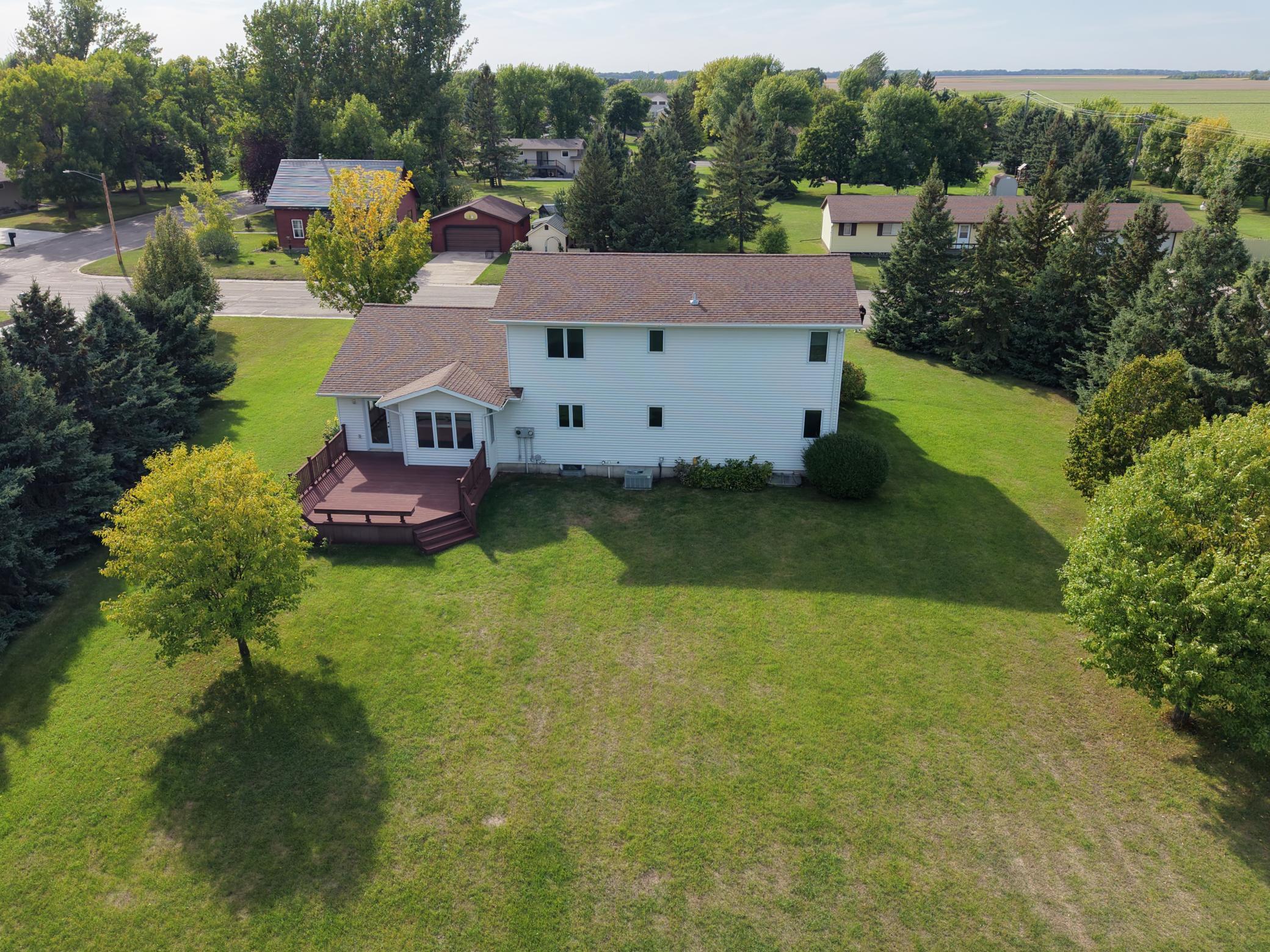1999 single family home for sale at 606 4th Street W in Ada, MN — 4 bed, 2 bath (photo 16 of 49)