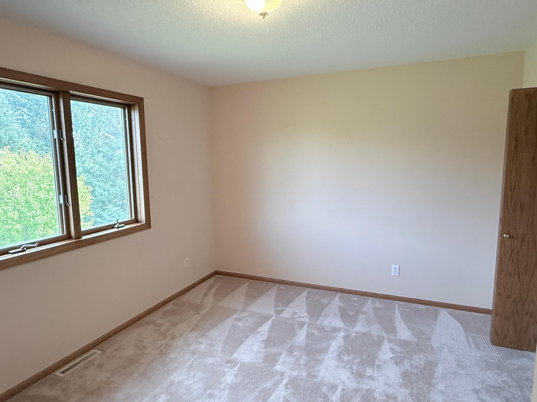 1999 single family home for sale at 606 4th Street W in Ada, MN — 4 bed, 2 bath (photo 40 of 49)
