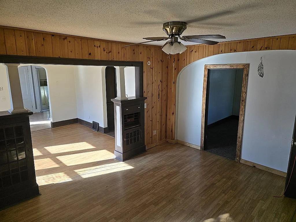 1922 single family home for sale at 227 3rd Street SW in Staples, MN — 3 bed, 2 bath (photo 9 of 16)