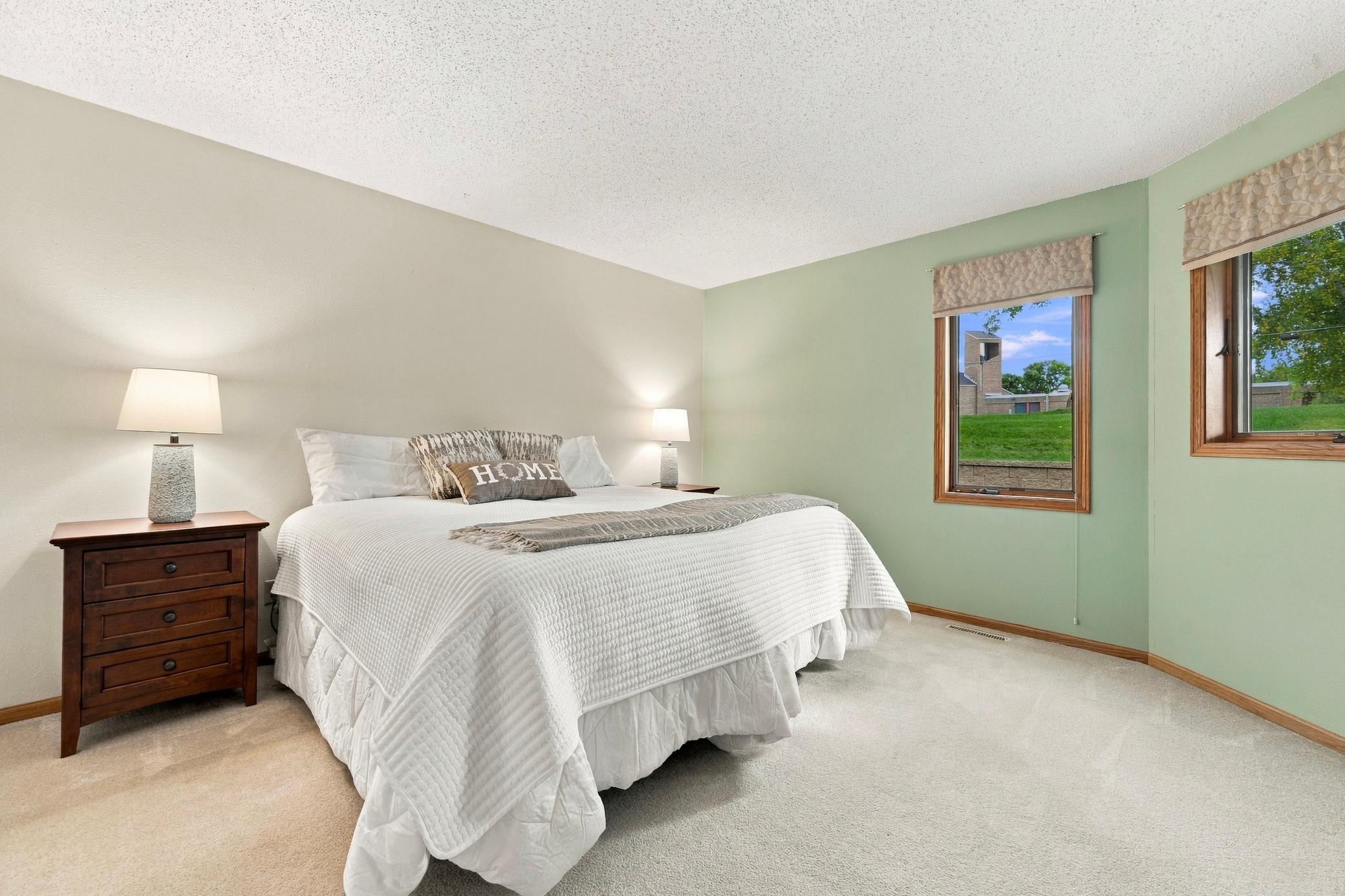 1997 townhouse for sale at 2115 6th Avenue E in Alexandria, MN — 2 bed, 2 bath (photo 15 of 30)