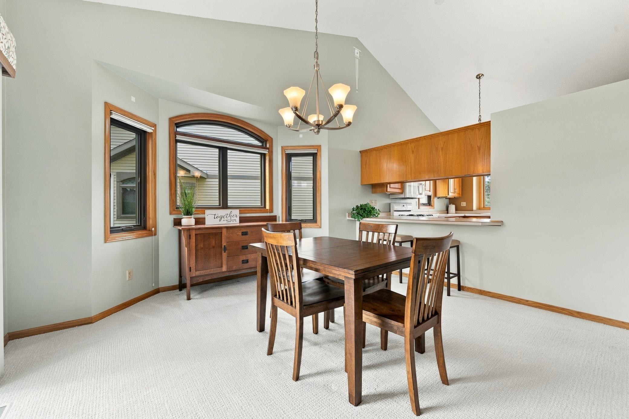 1997 townhouse for sale at 2115 6th Avenue E in Alexandria, MN — 2 bed, 2 bath (photo 10 of 30)