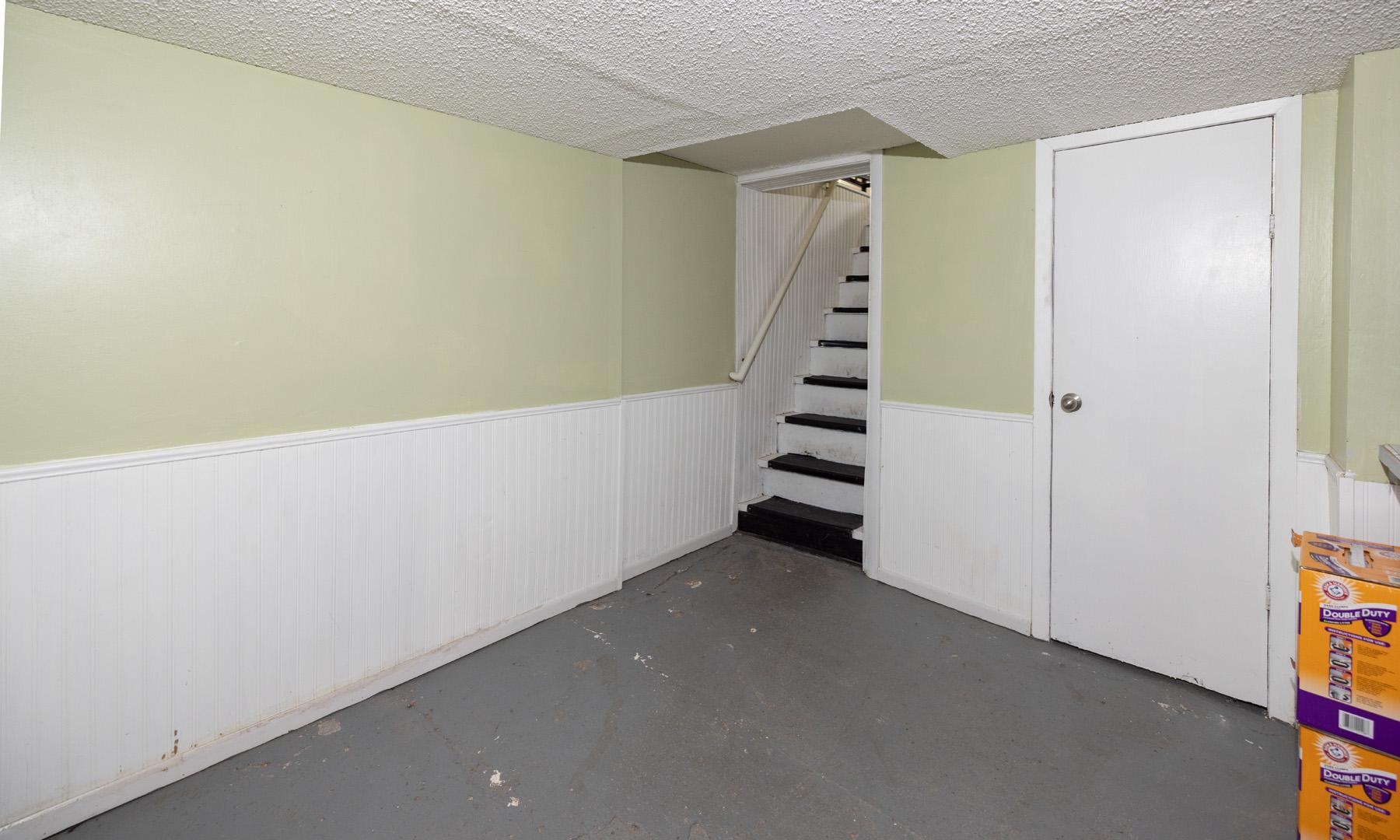 1890 single family home for sale at 113 W Bancroft Avenue in Fergus Falls, MN — 3 bed, 2 bath (photo 22 of 46)
