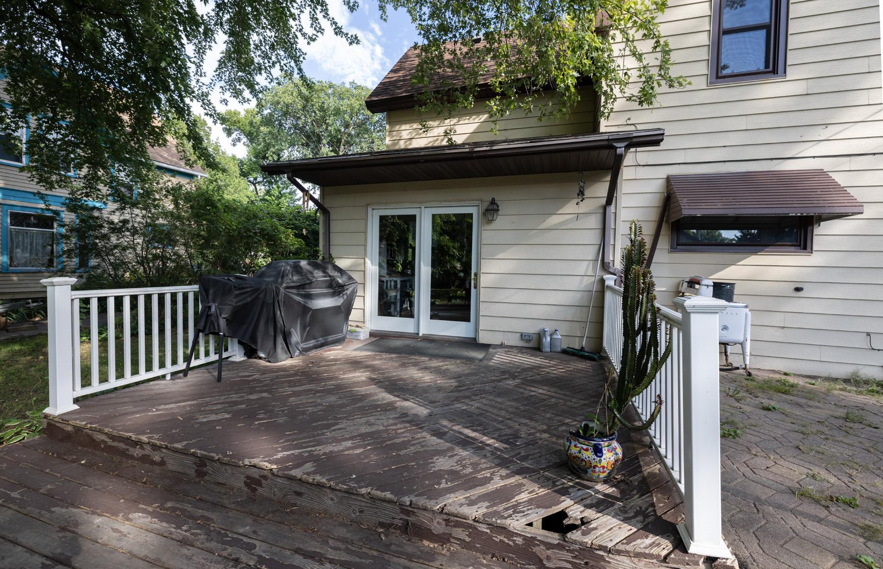 1890 single family home for sale at 113 W Bancroft Avenue in Fergus Falls, MN — 3 bed, 2 bath (photo 39 of 46)