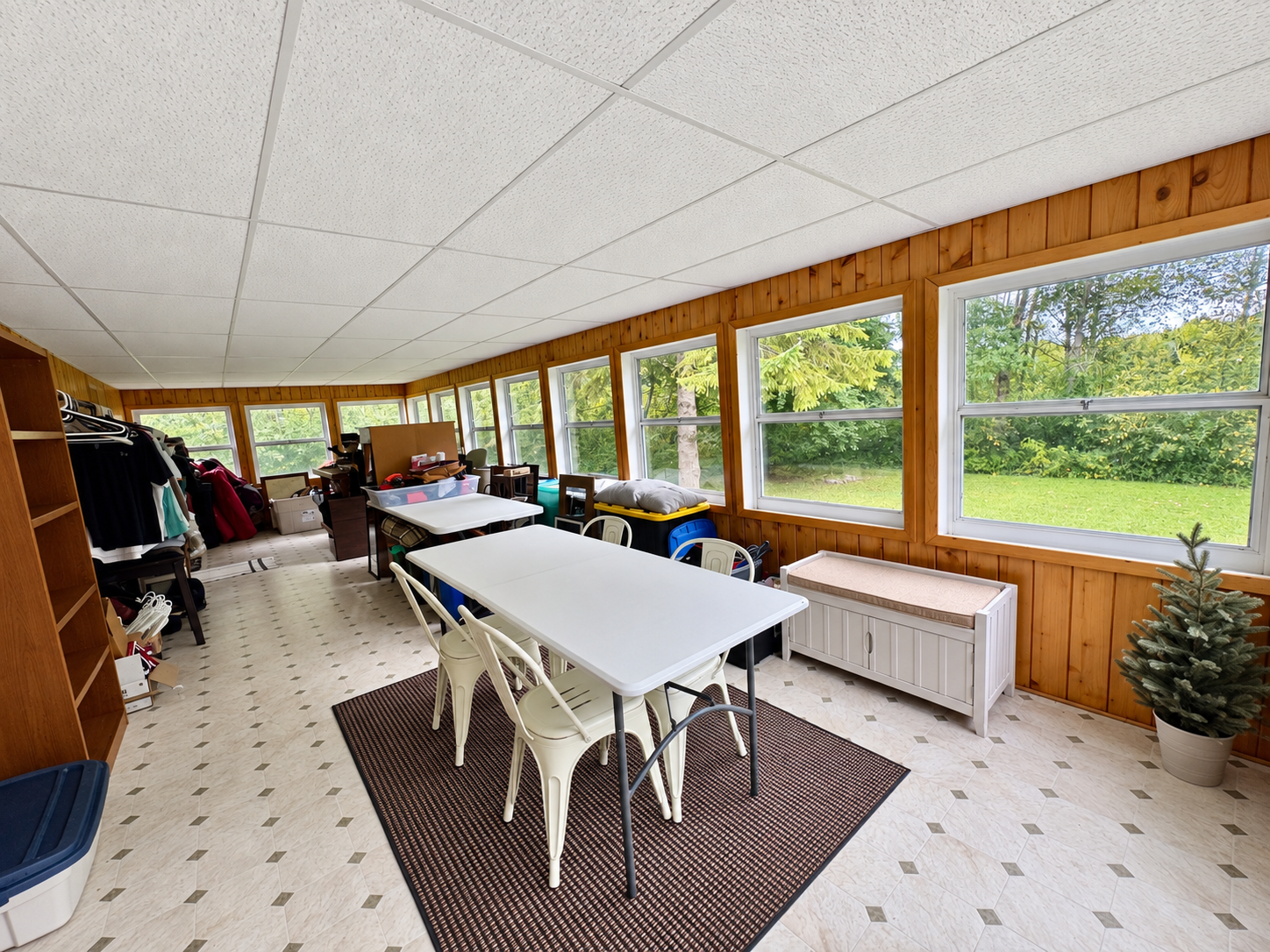 1979 single family home for sale at 40427 State Highway 313 in Warroad, MN — 3 bed, 2 bath (photo 19 of 32)