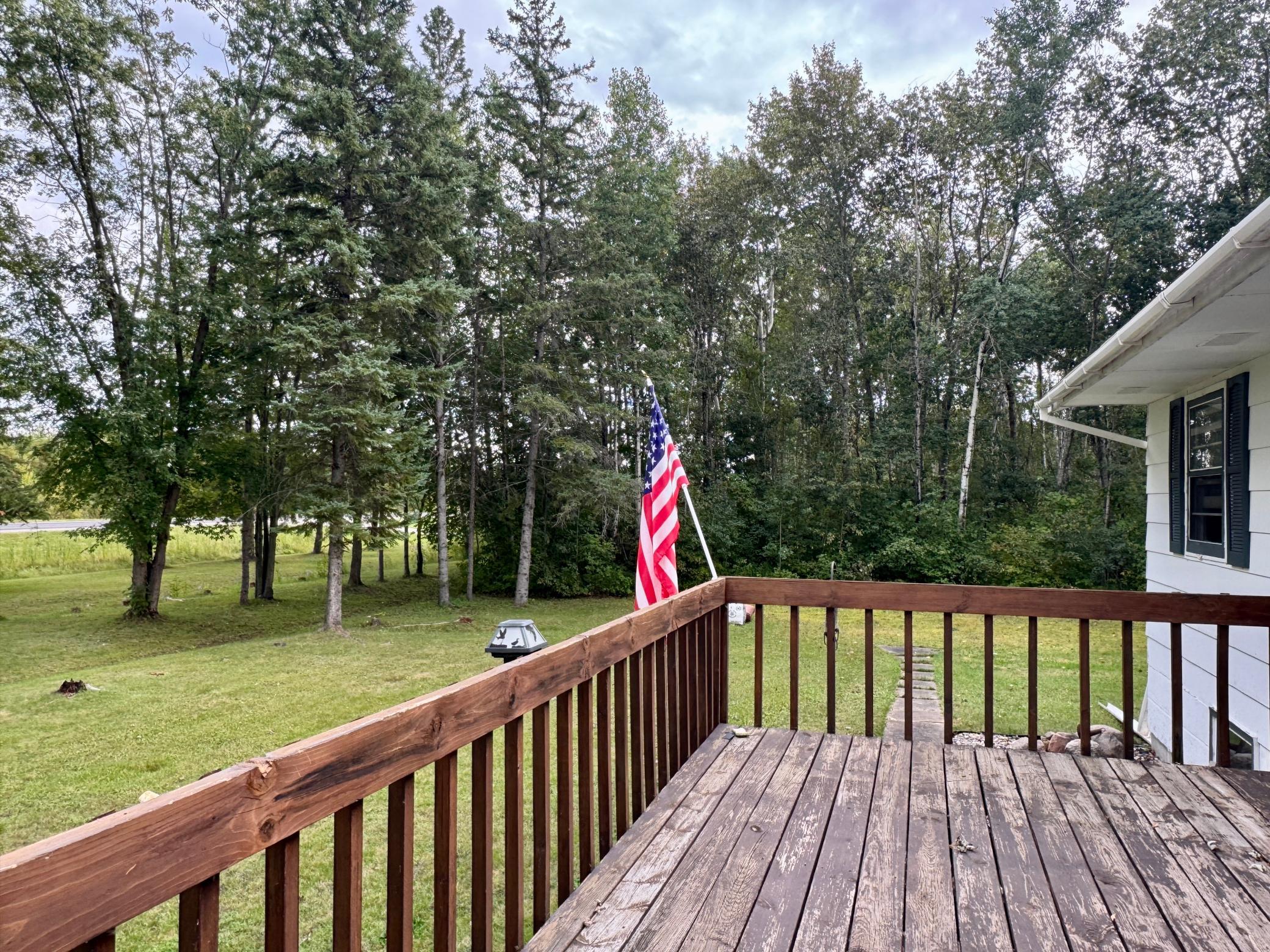 1979 single family home for sale at 40427 State Highway 313 in Warroad, MN — 3 bed, 2 bath (photo 31 of 32)
