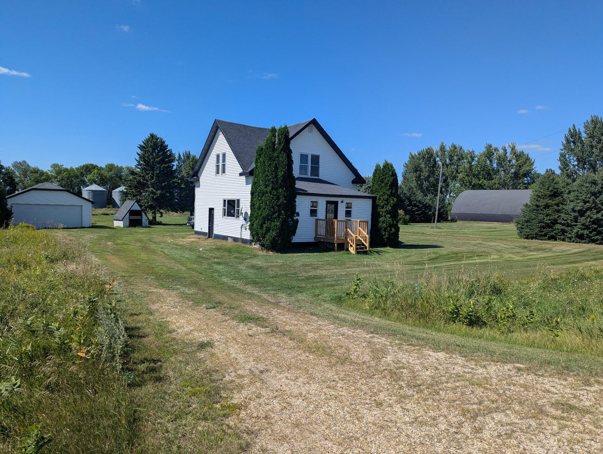1928 single family home for sale at 39909 270th Avenue NW in Stephen, MN — 3 bed, 1 bath (photo 3 of 22)