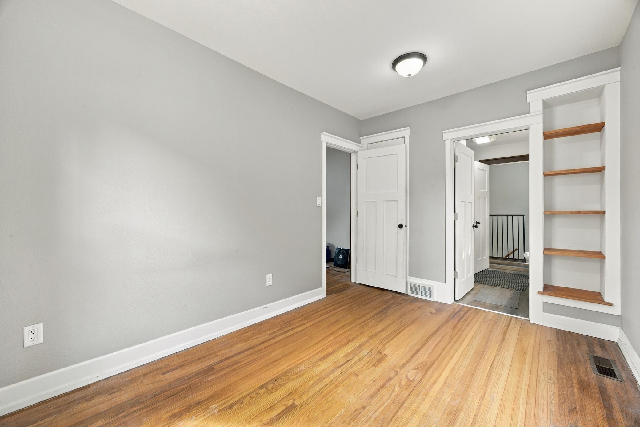 1890 single family home for sale at 1017 3rd Avenue N in Moorhead, MN — 3 bed, 2 bath (photo 12 of 34)