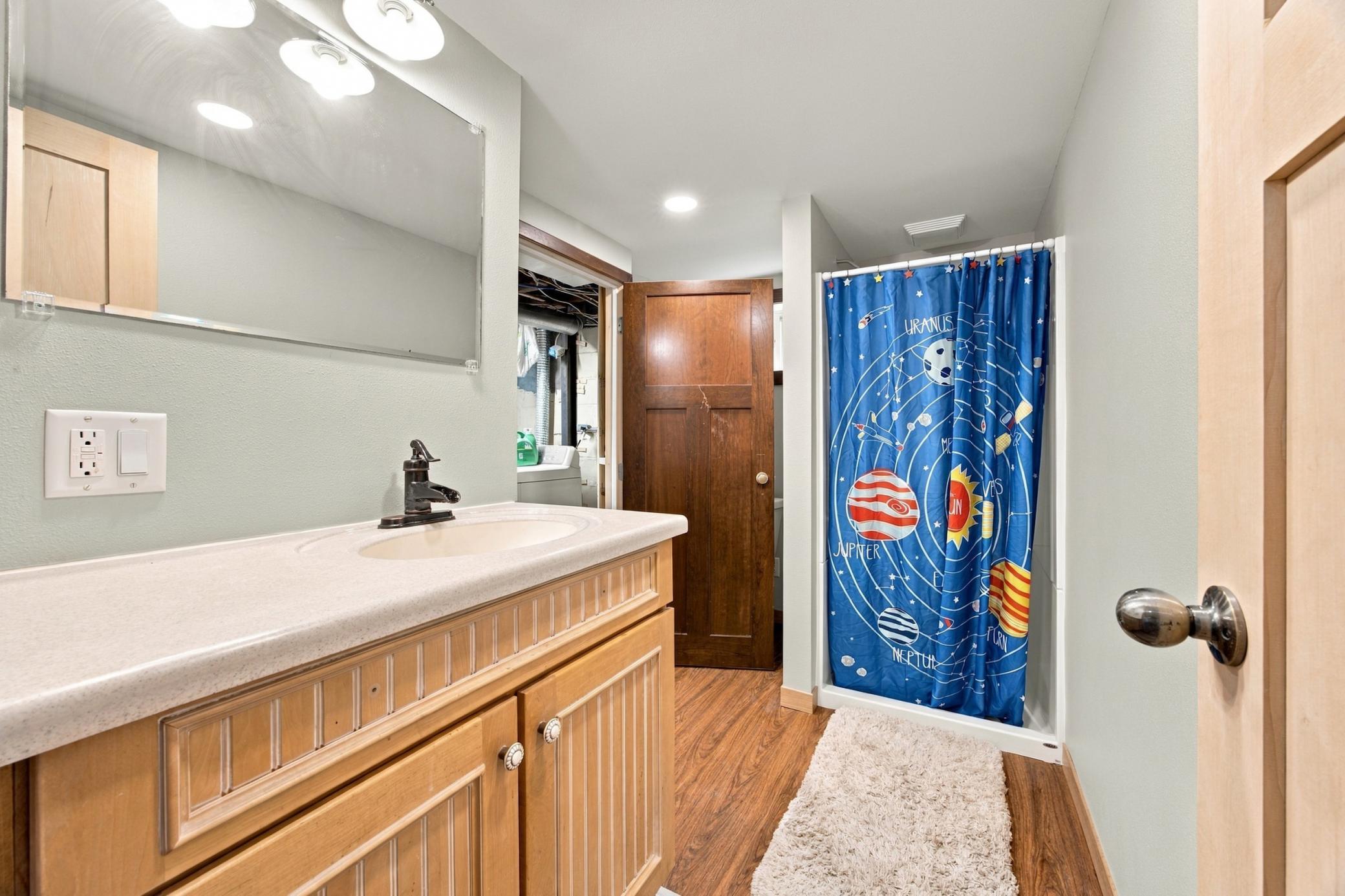 1890 single family home for sale at 1017 3rd Avenue N in Moorhead, MN — 3 bed, 2 bath (photo 18 of 34)