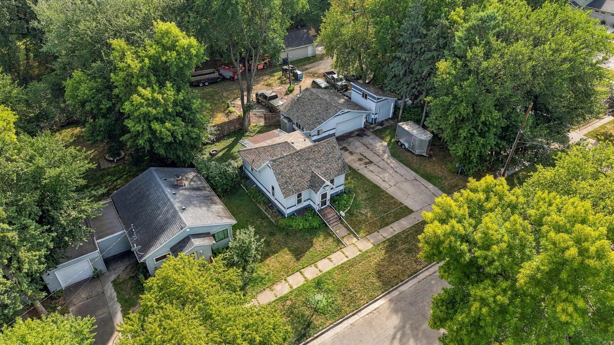 1890 single family home for sale at 1017 3rd Avenue N in Moorhead, MN — 3 bed, 2 bath (photo 30 of 34)