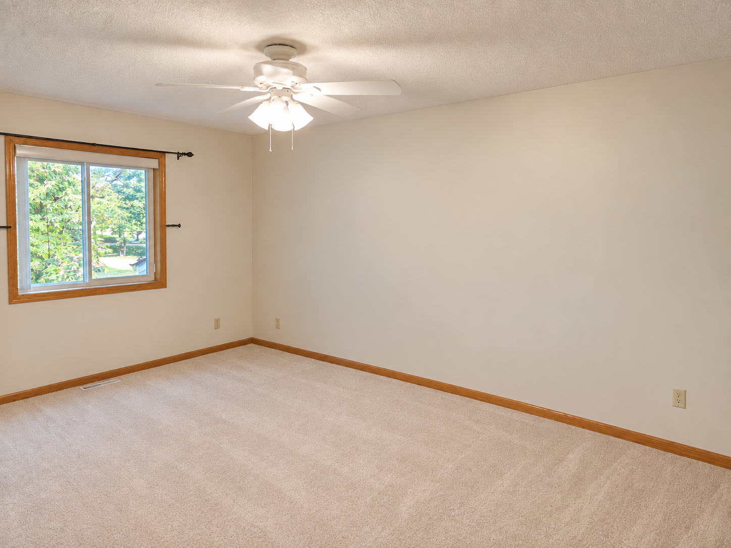 2002 single family home for sale at 802 Cora Street in Brainerd, MN — 3 bed, 2 bath (photo 12 of 28)
