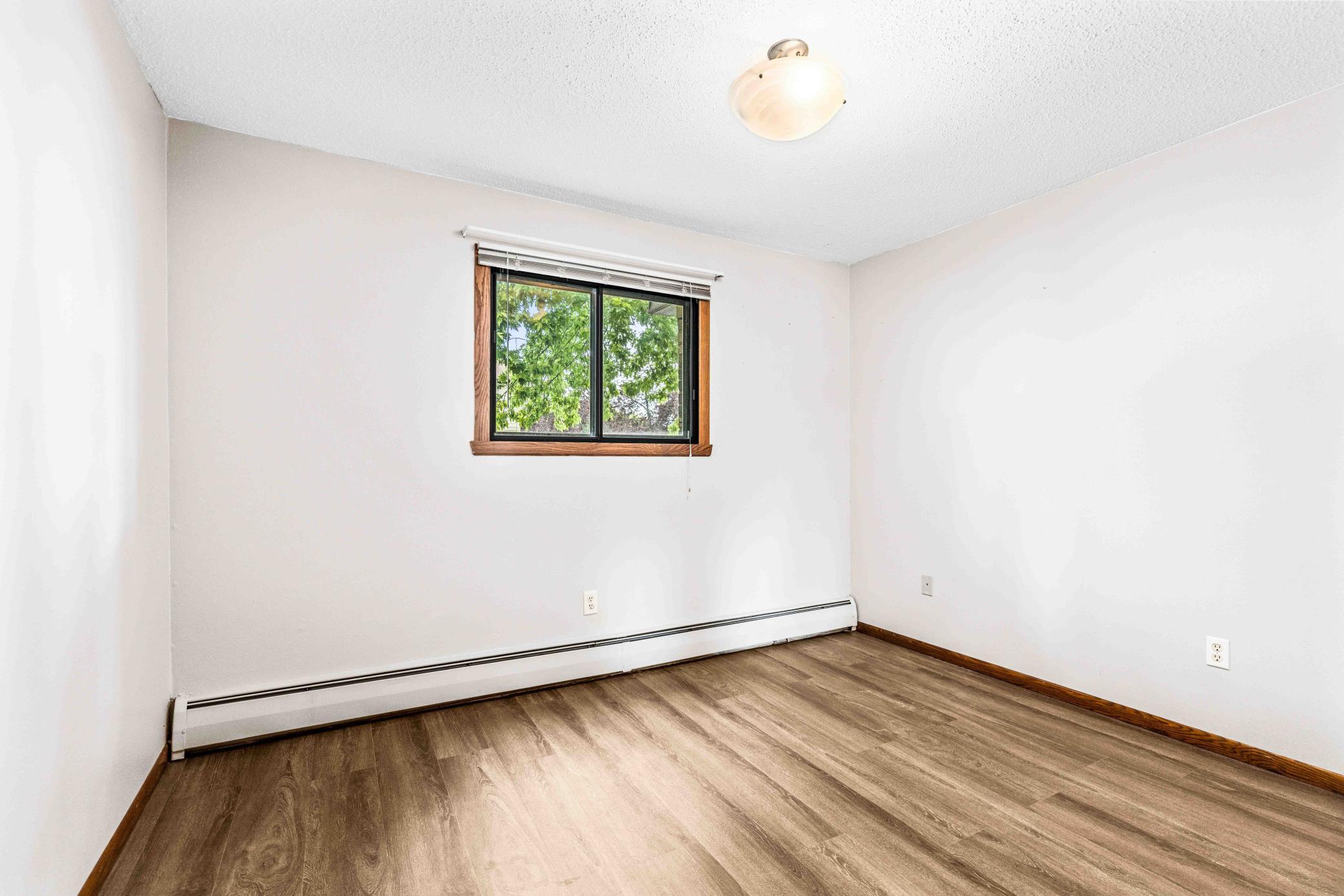 1972 condo for sale at 801 32 Avenue N, Unit Unit A-101 in Fargo, ND — 3 bed, 2 bath (photo 14 of 30)
