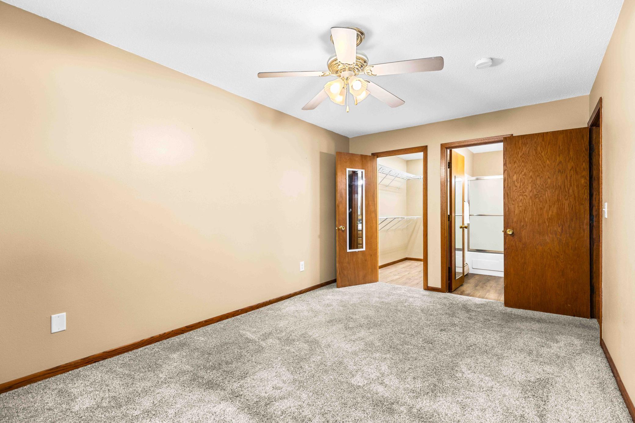 1972 condo for sale at 801 32 Avenue N, Unit Unit A-101 in Fargo, ND — 3 bed, 2 bath (photo 20 of 30)