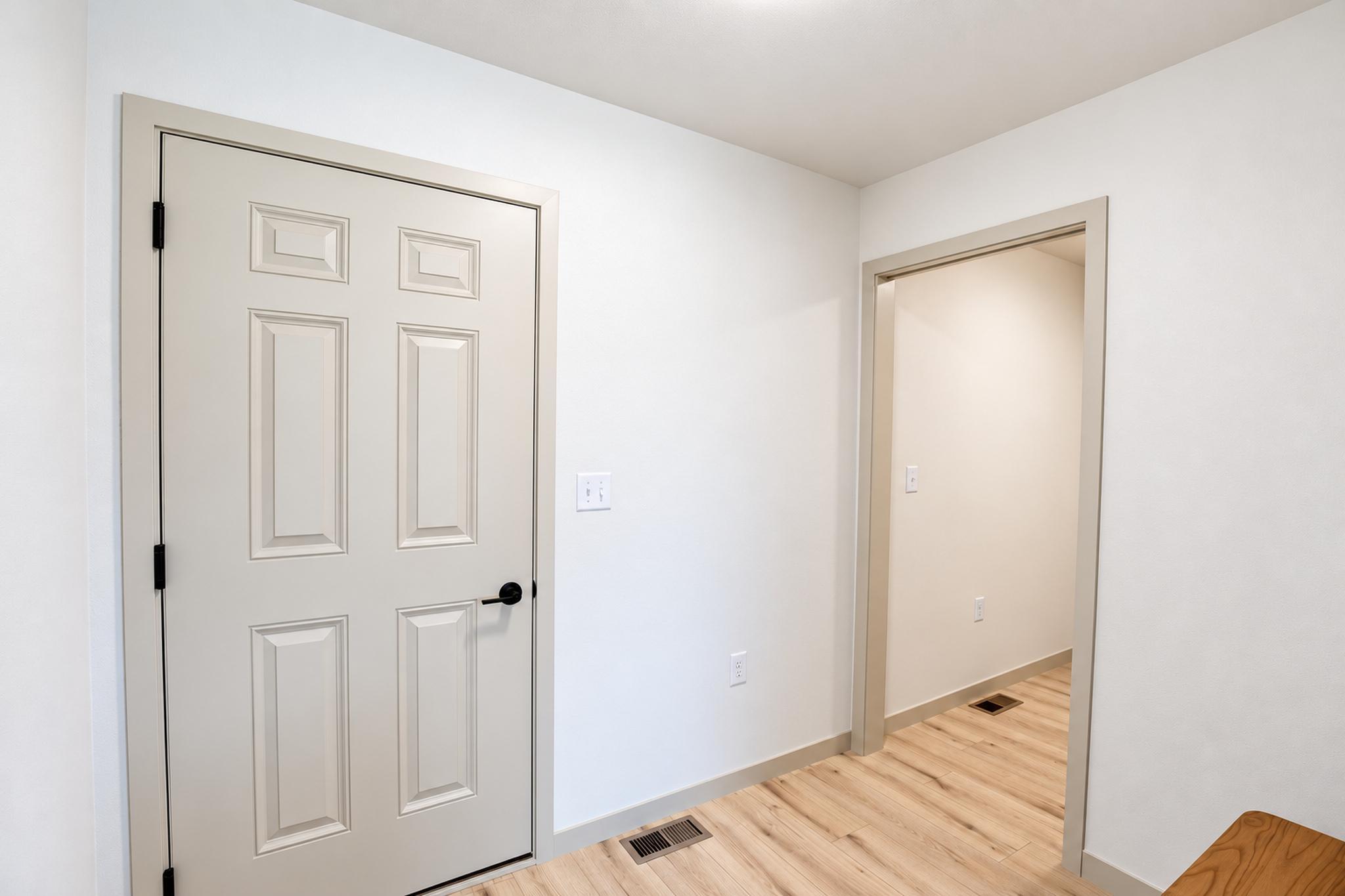 2026 single family home for sale at 1409 66th Avenue S in Fargo, ND — 5 bed, 3 bath (photo 13 of 25)
