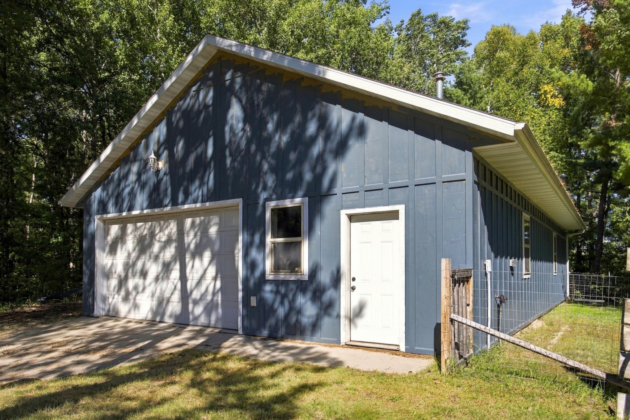 1979 single family home for sale at 38414 County Road 150 in Frazee, MN — 4 bed, 3 bath (photo 27 of 33)